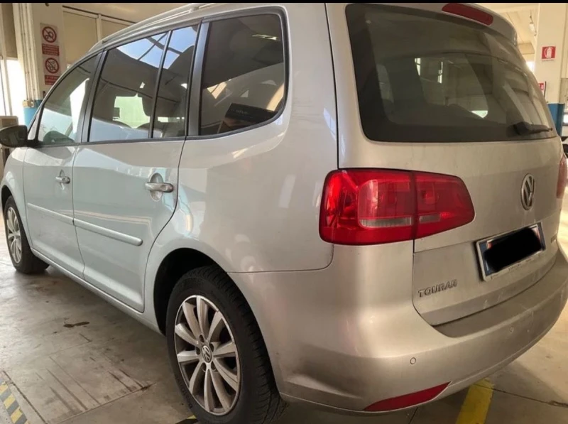 VW Touran  2.0 TDI HIGHLINE/6+ 1/NAVI/ОБСЛУЖЕН + 2 Ком, снимка 5 - Автомобили и джипове - 49273710