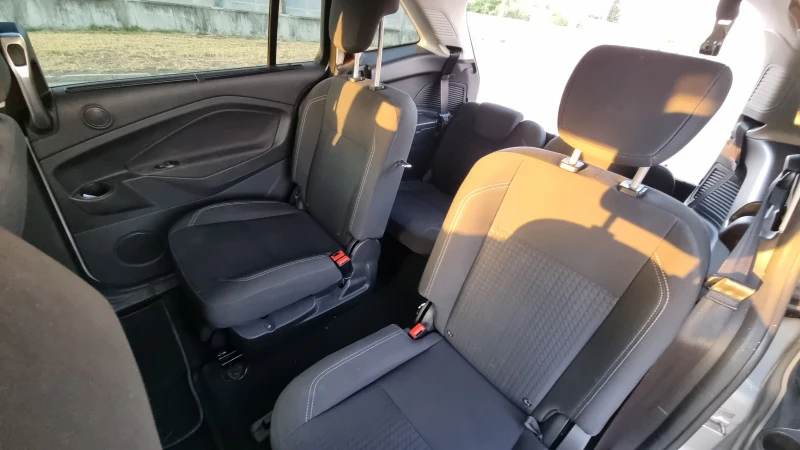Ford Grand C-Max Trend, снимка 8 - Автомобили и джипове - 52230181