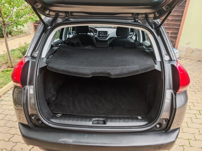 Peugeot 2008 1.6HDI, снимка 16 - Автомобили и джипове - 52090597