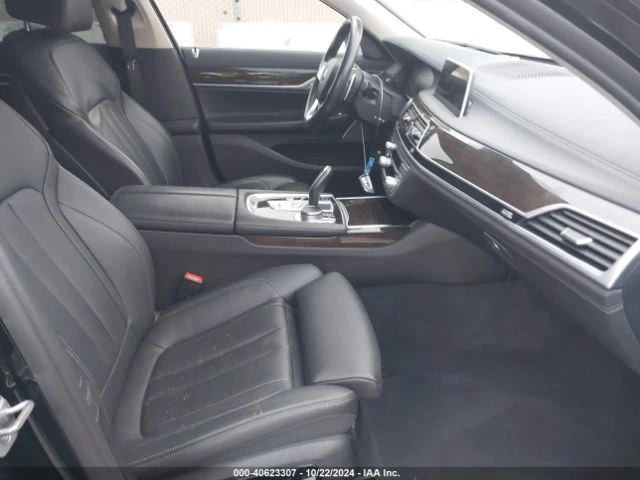 BMW 740 * 360 * B58. * 8ZF (CARFAX), снимка 10 - Автомобили и джипове - 49328718