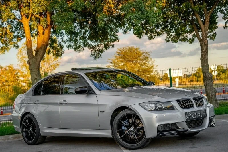 BMW 330, снимка 6 - Автомобили и джипове - 55599470