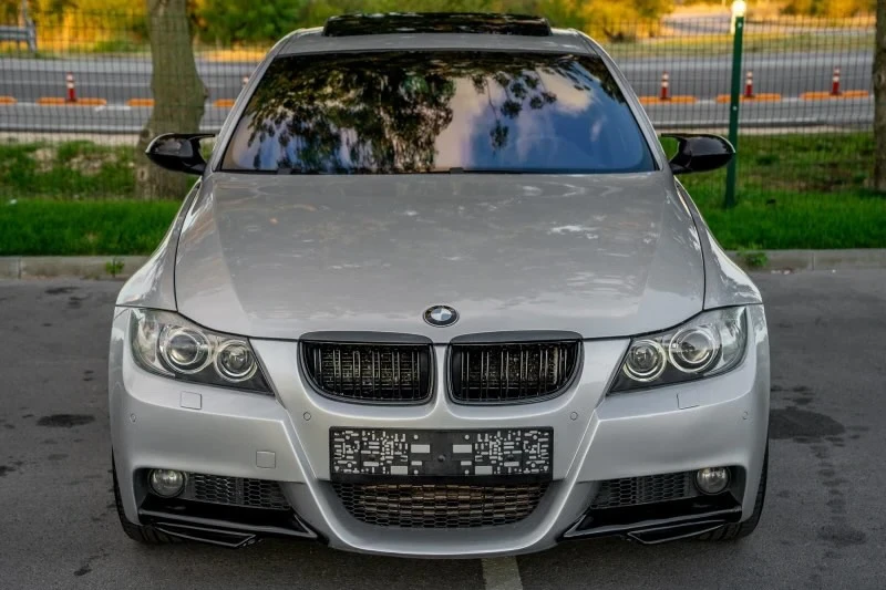 BMW 330, снимка 5 - Автомобили и джипове - 55599470