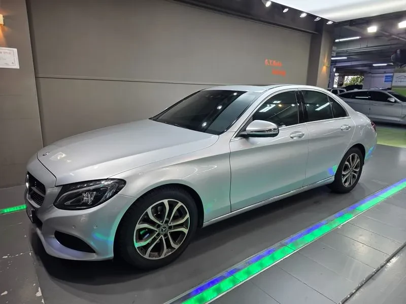 Mercedes-Benz C 200 САМО 30% АВАНС