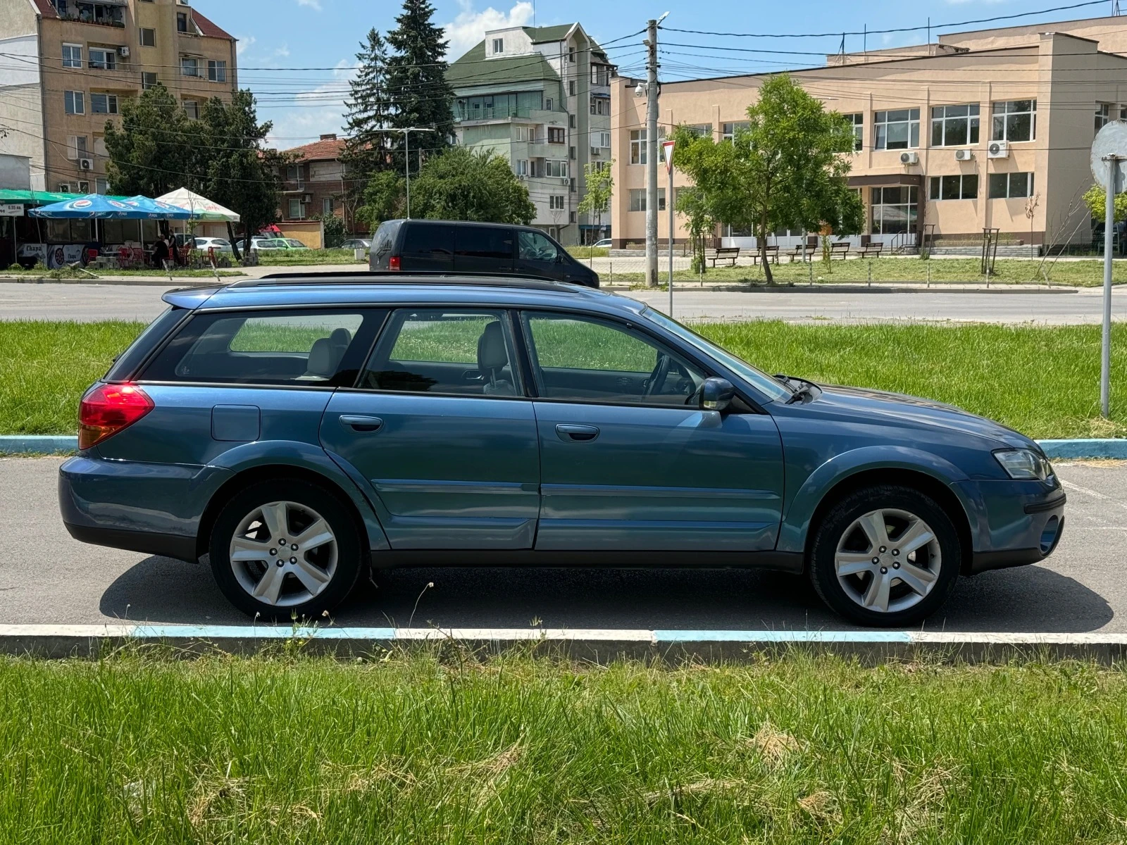 Subaru Outback 3.0i/4x4/Газ - изображение 4