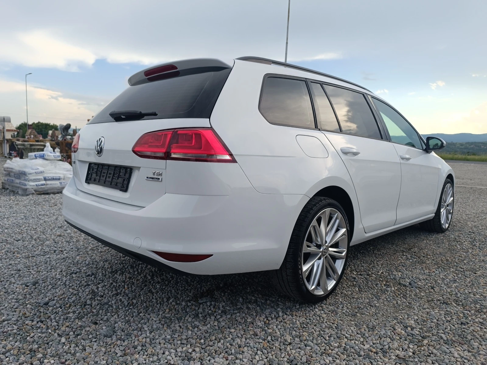 VW Golf 1.2TSI EURO6B  - изображение 6