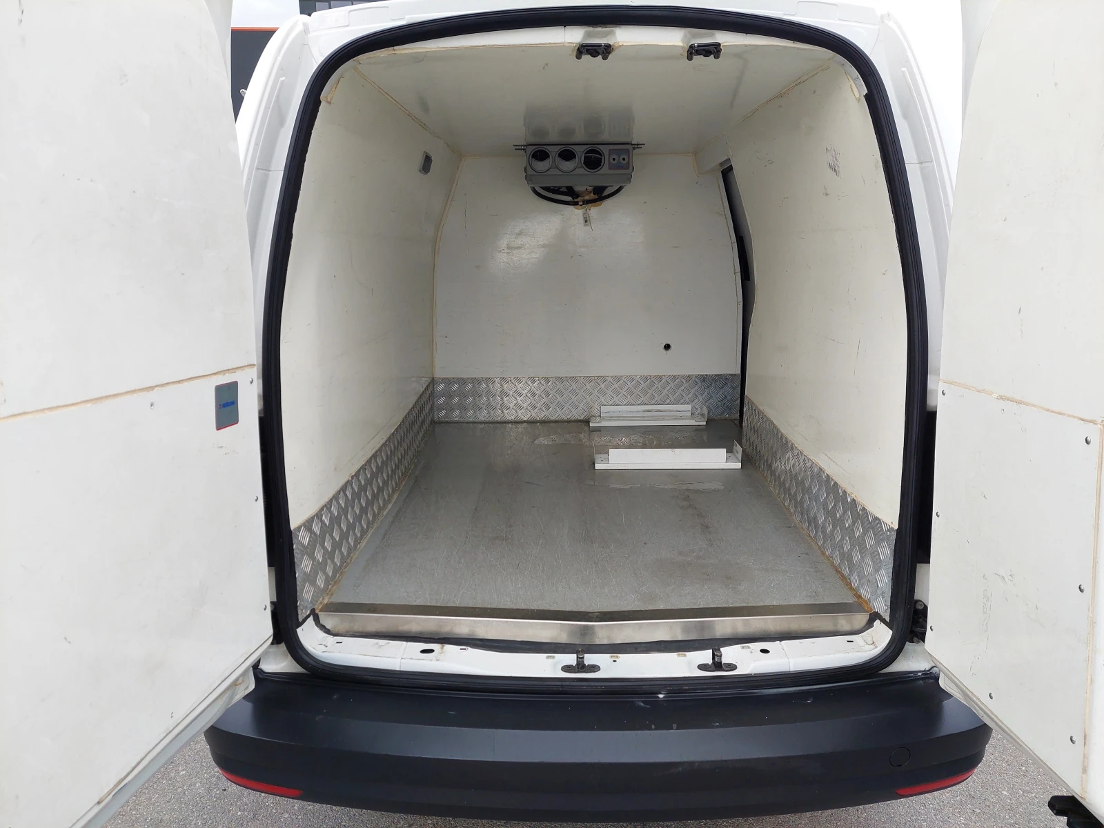VW Caddy MAXI/1.4CNG/110k.c./6MT/N1/ХЛАДИЛЕН 8-15С | Mobile.bg — изображение 15