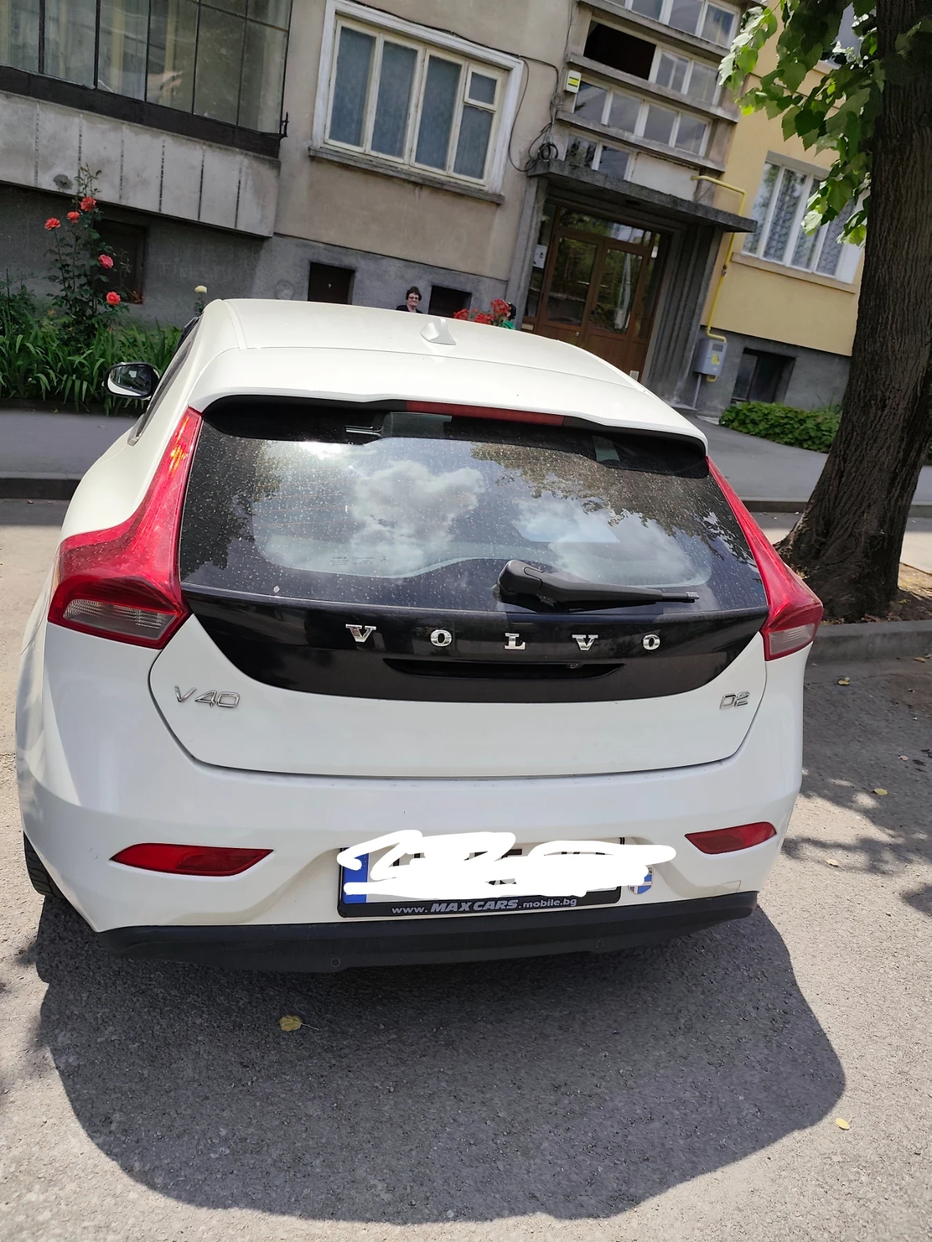 Volvo V40  - изображение 2