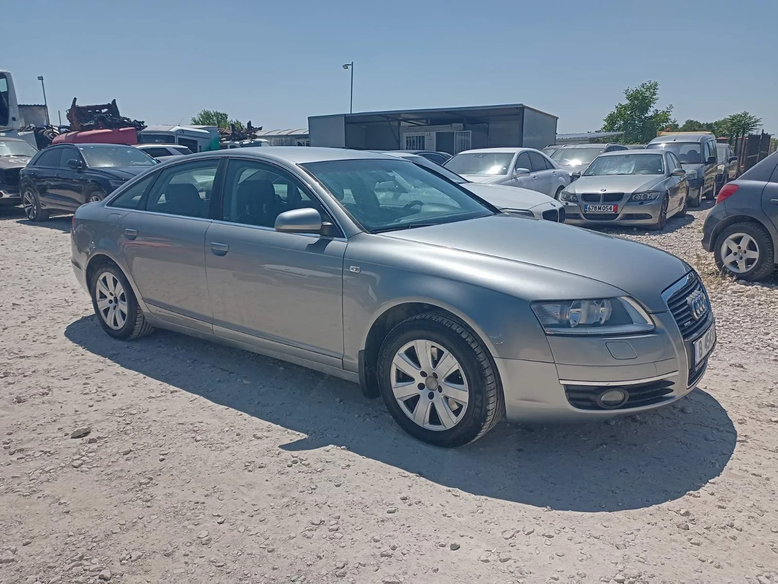 Audi A6 3.2i V6 ГАЗОВ ИНЖЕКЦИОН БАРТЕР ЛИЗИНГ - изображение 2