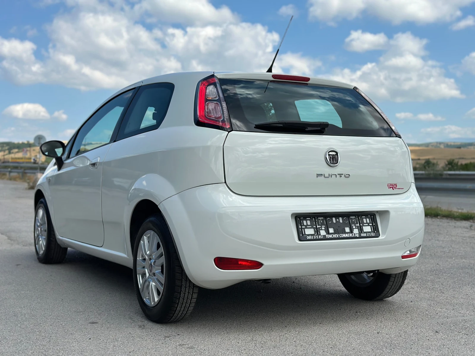 Fiat Punto 1.2i-EVO-167.000km-NEW-CITY-TOP-TOP-TOP - изображение 4