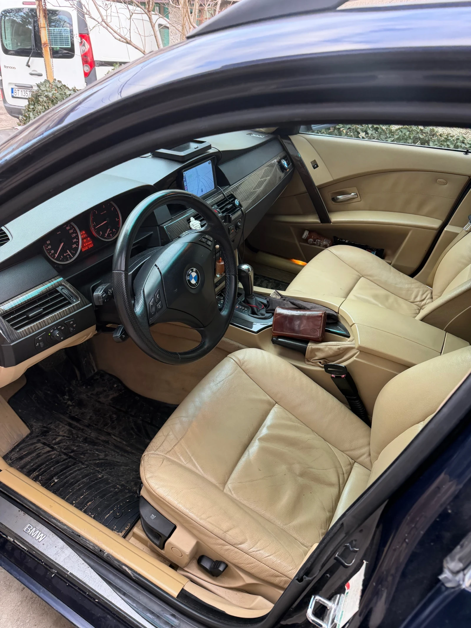 BMW 525, снимка 8 - Автомобили и джипове - 52481045