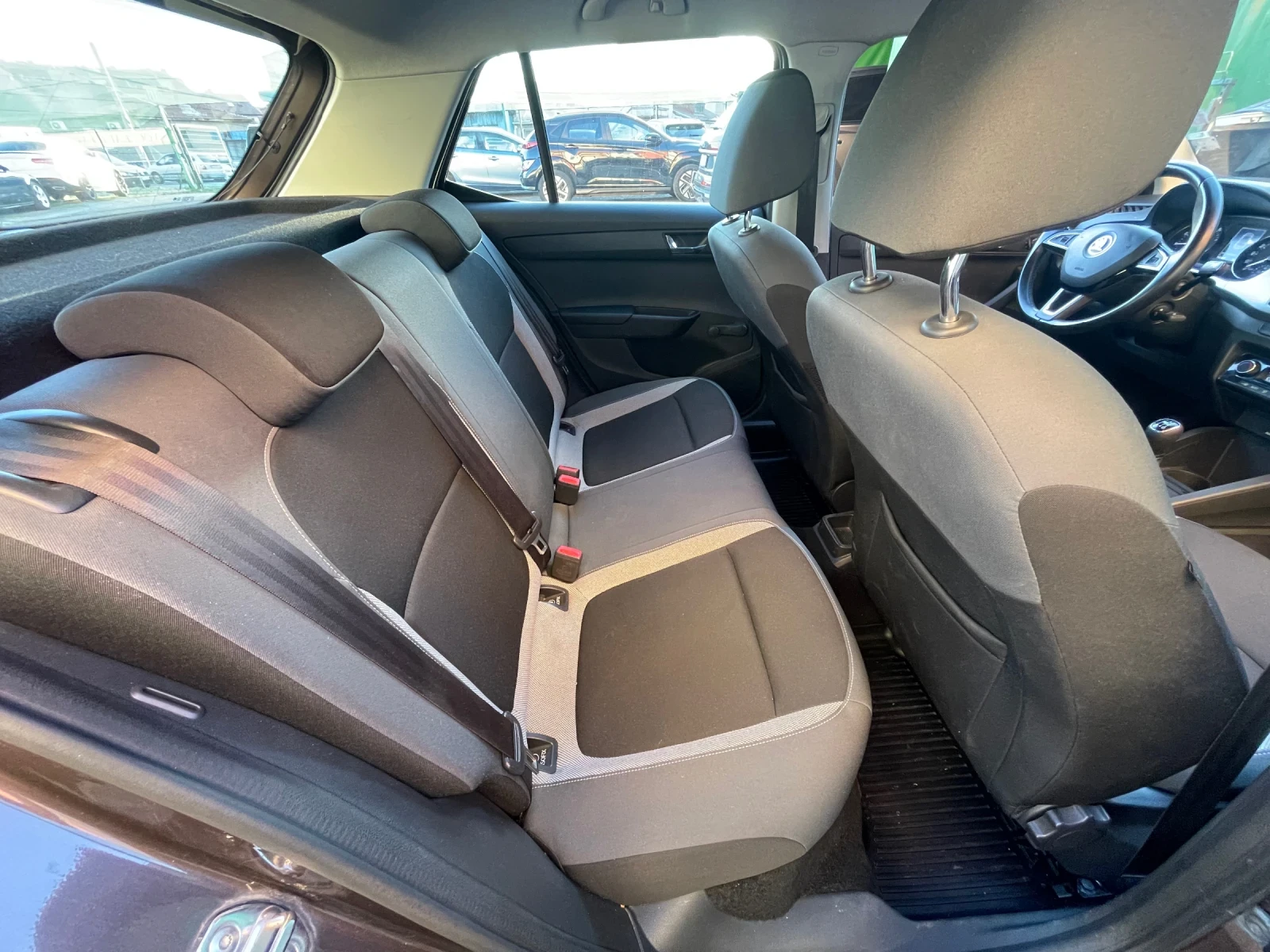 Skoda Fabia  | Mobile.bg   15