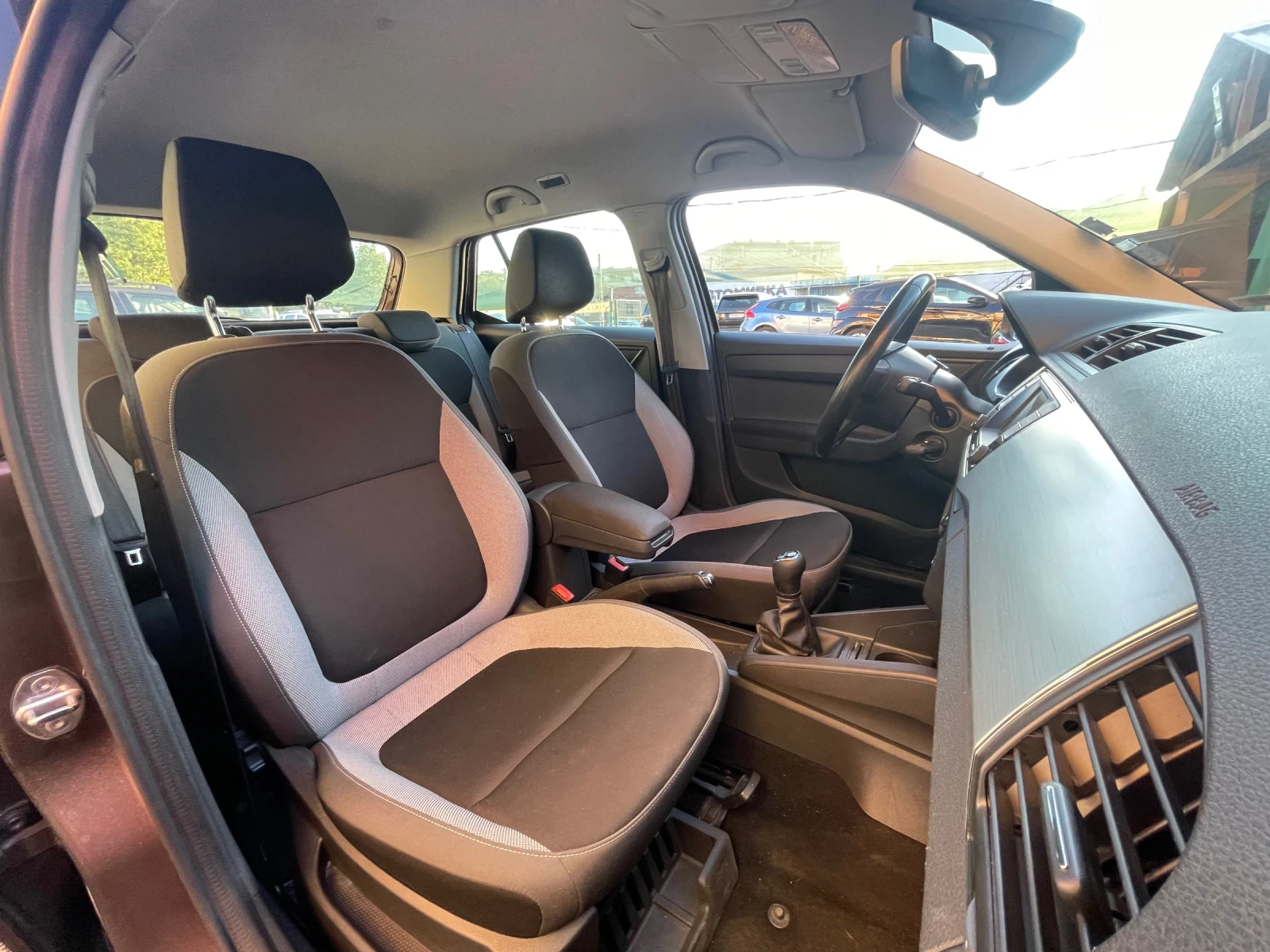 Skoda Fabia  | Mobile.bg   13