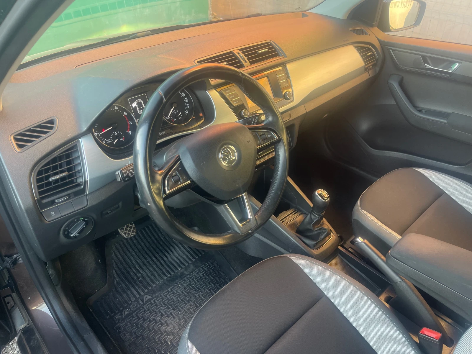 Skoda Fabia КЛИМАТИК - изображение 9