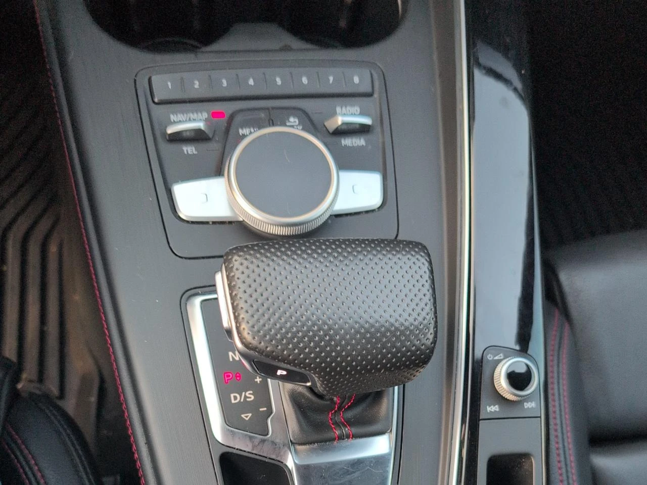 Audi A4 Technik* Sline* BlackOptic* Digital* B&O* Подгрев* - изображение 8