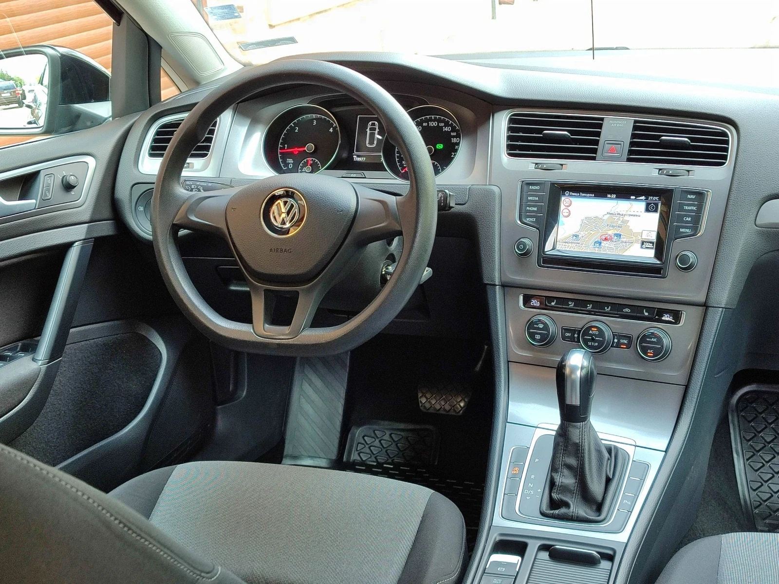 VW Golf TDI DSG - изображение 4
