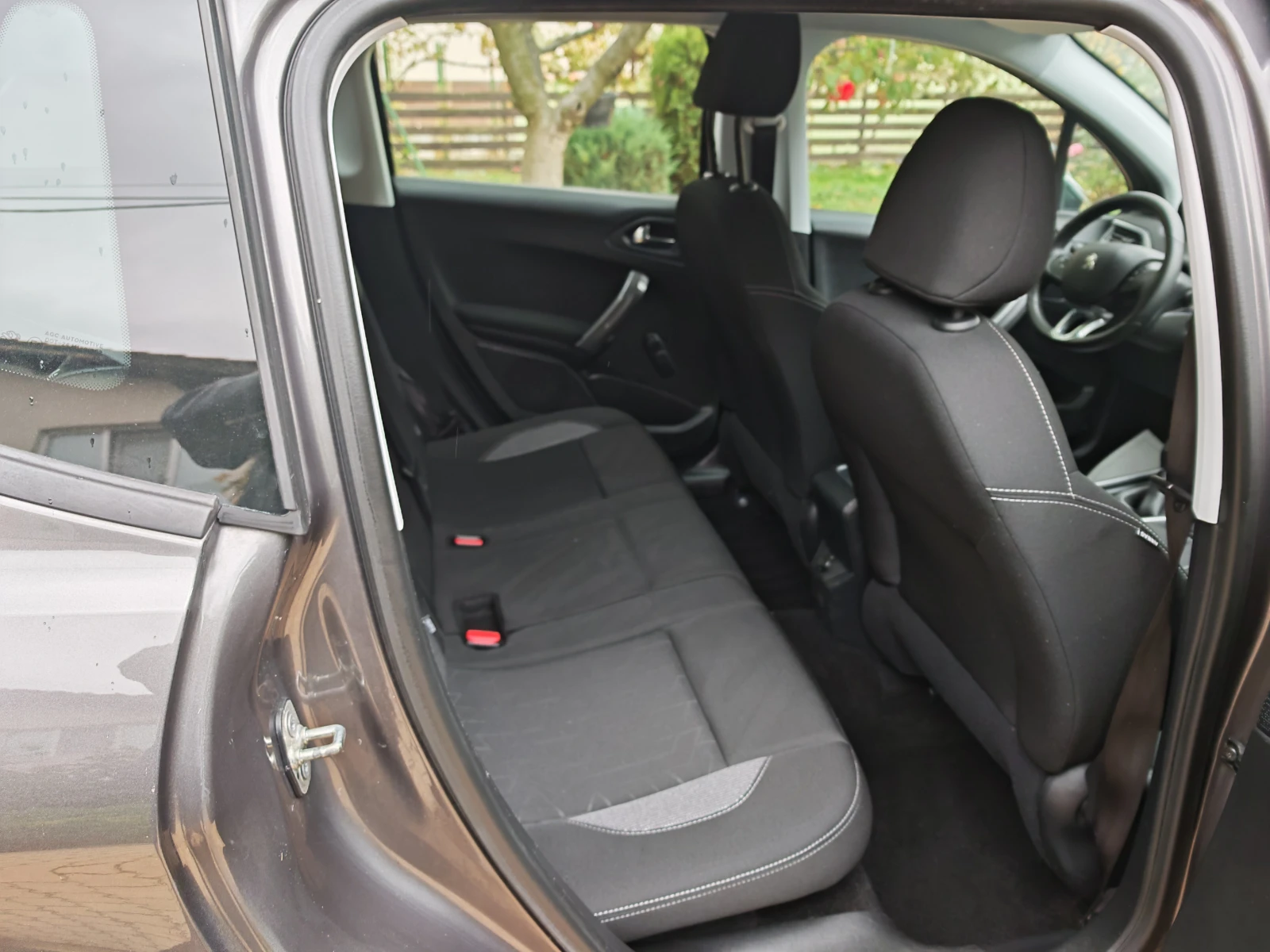 Peugeot 2008 1.6HDI - изображение 10