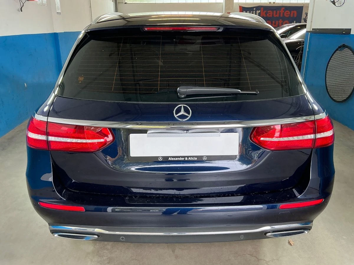 Mercedes-Benz E 400 Mercedes-Benz E-Klasse E 400 d * АВТОФИНАНСИРАНЕ*  | Mobile.bg — изображение 5