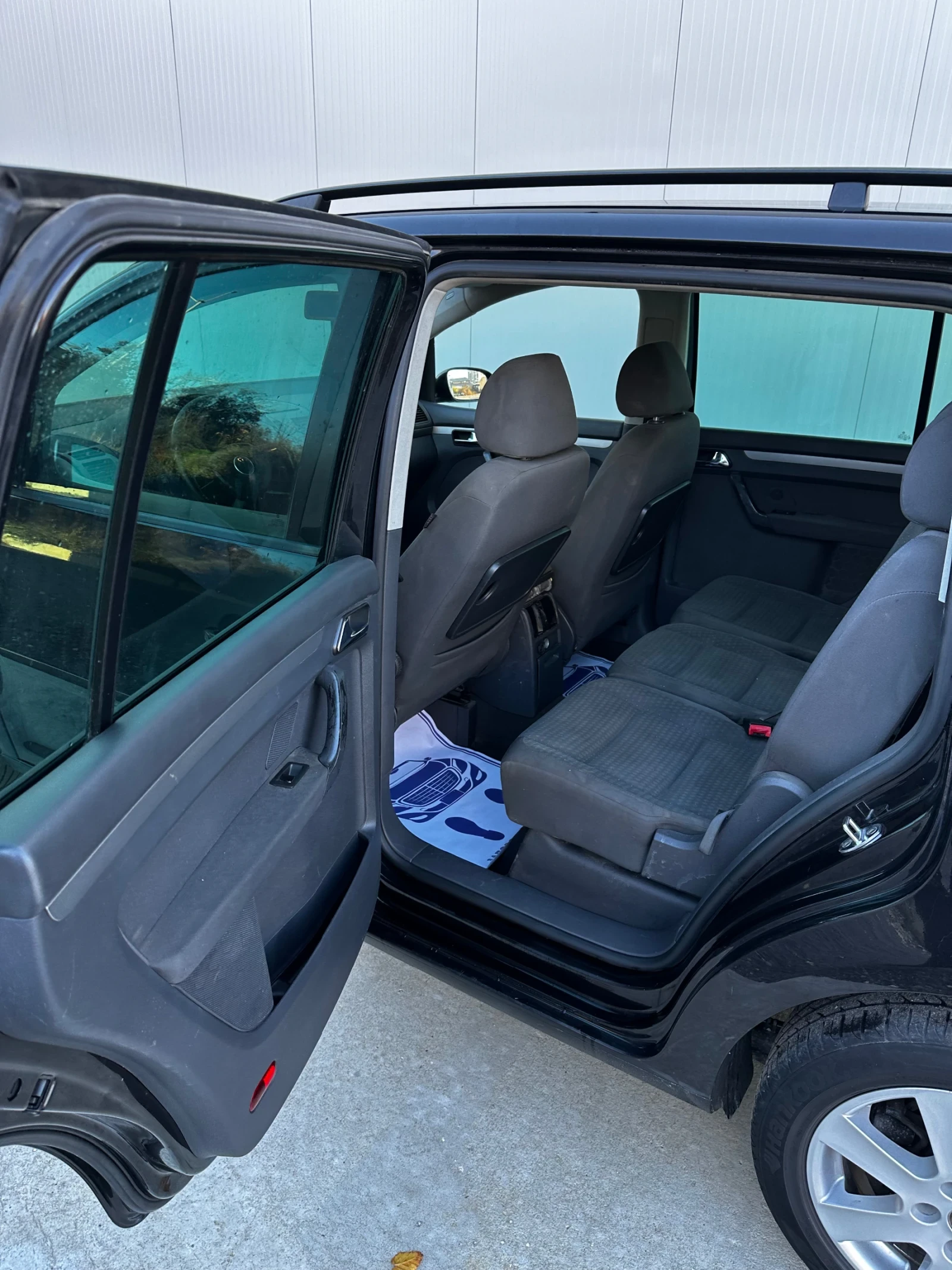 VW Touran DSG  2.0 TDI 140. | Mobile.bg   17