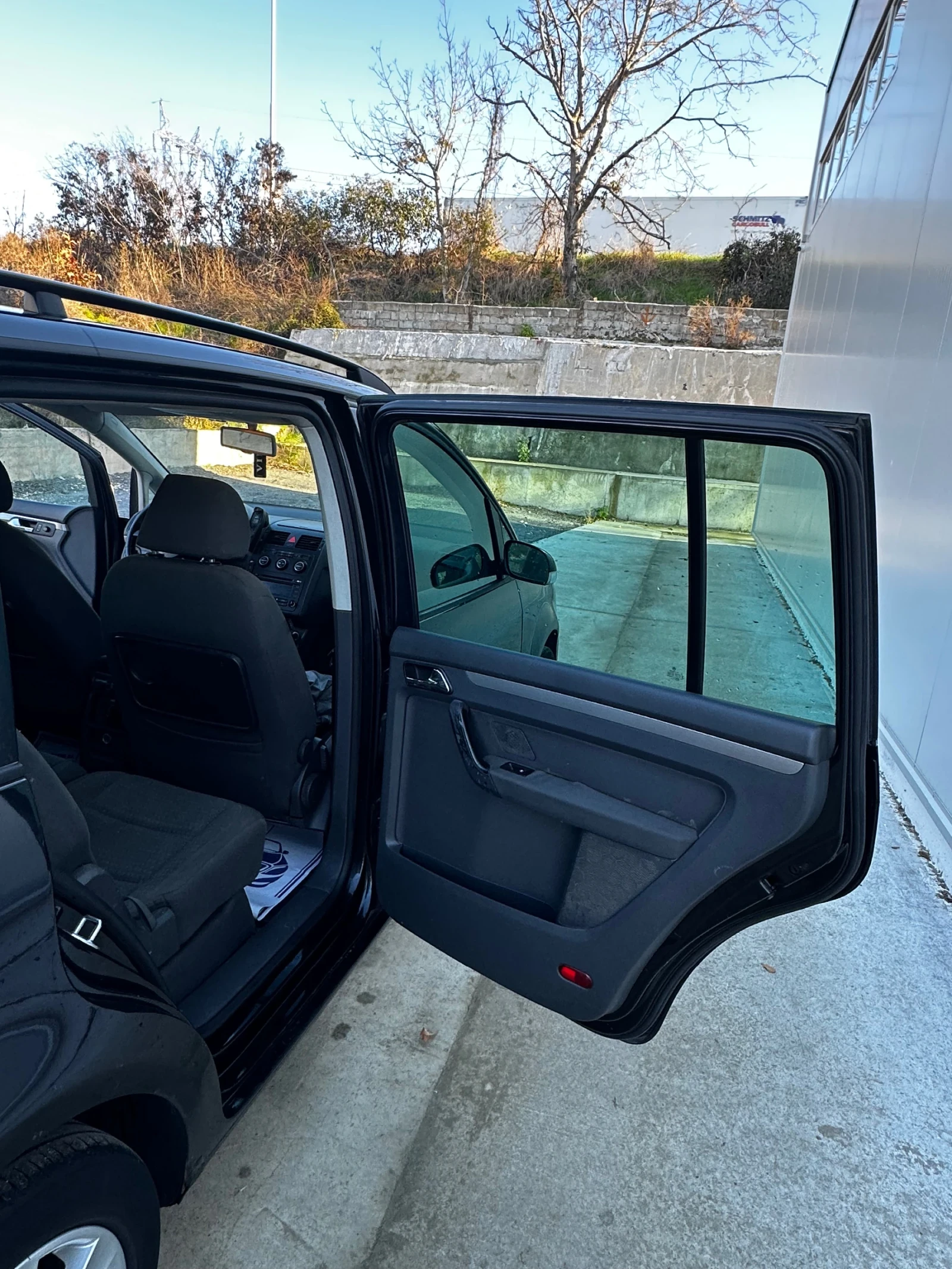 VW Touran DSG  2.0 TDI 140. | Mobile.bg   14