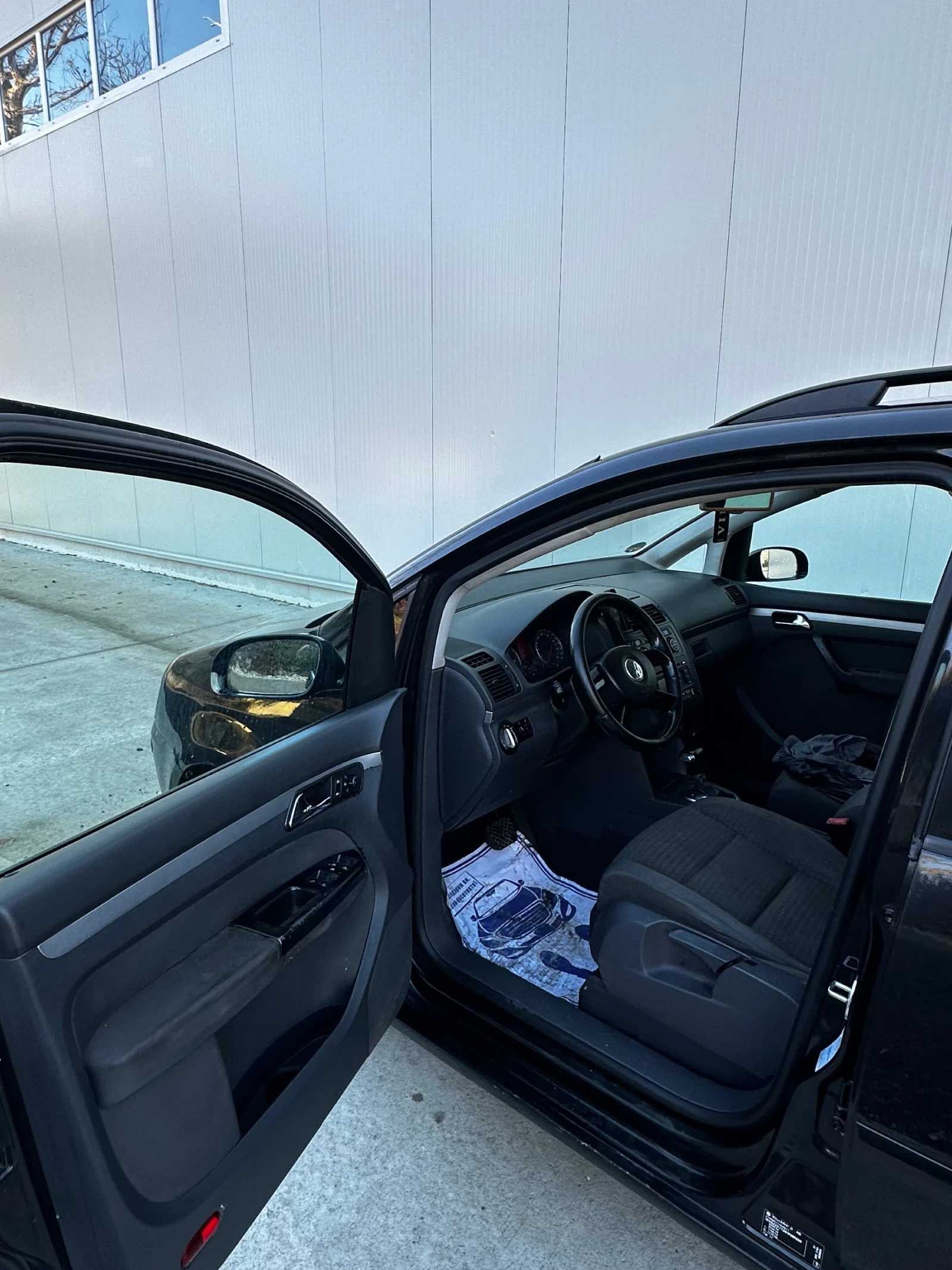 VW Touran DSG  2.0 TDI 140. | Mobile.bg   11