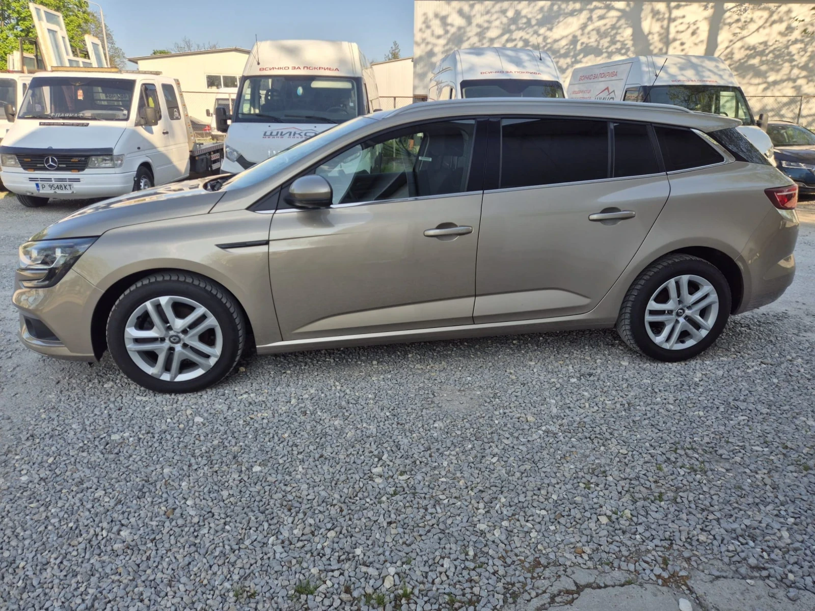 Renault Megane 1.5dCi-Navi, снимка 5 - Автомобили и джипове - 52495016
