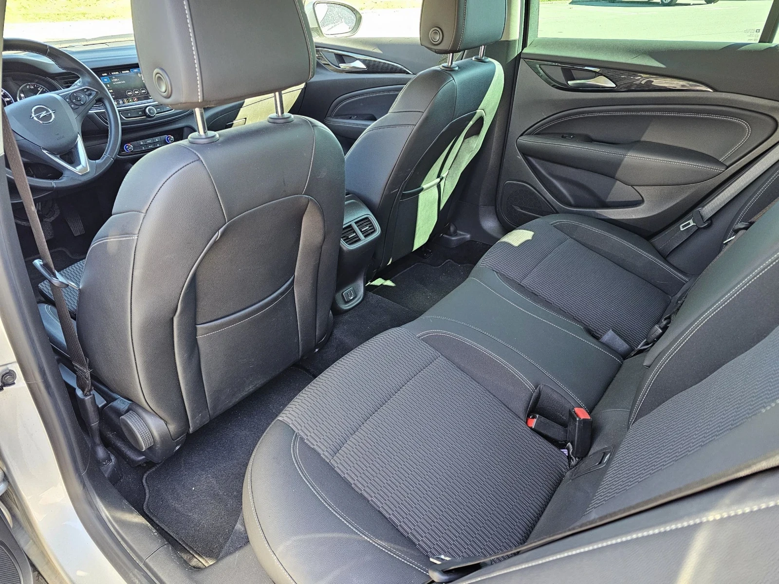 Opel Insignia 2.0D 170, снимка 7 - Автомобили и джипове - 53514219