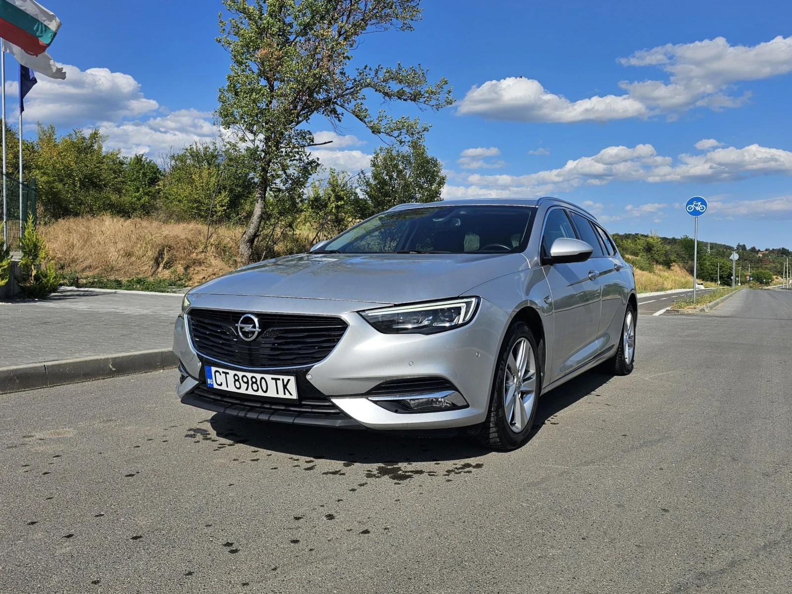 Opel Insignia 2.0D 170, снимка 2 - Автомобили и джипове - 53514219