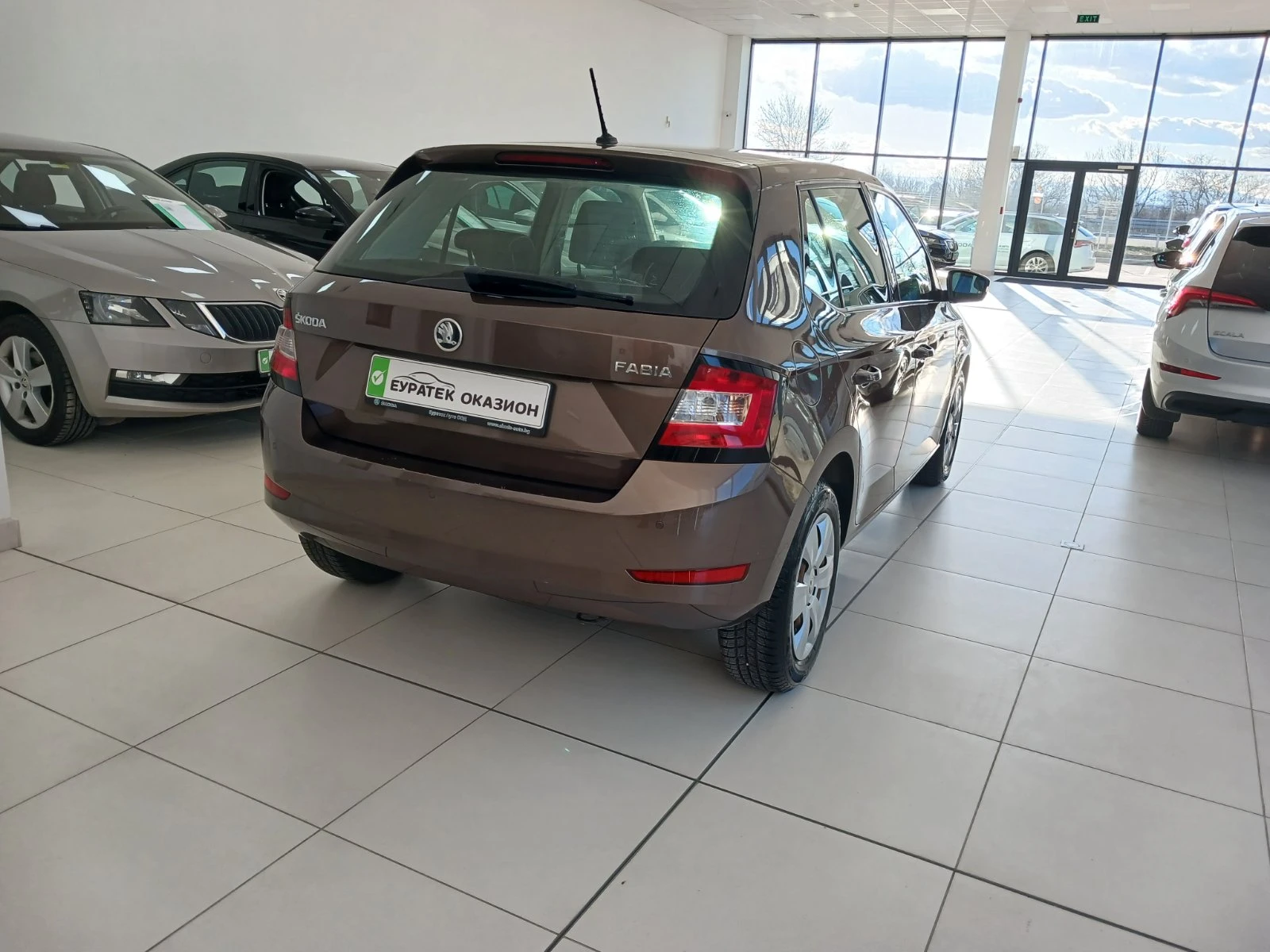 Skoda Fabia Ambition 1.0 MPI/60 к.с - изображение 3