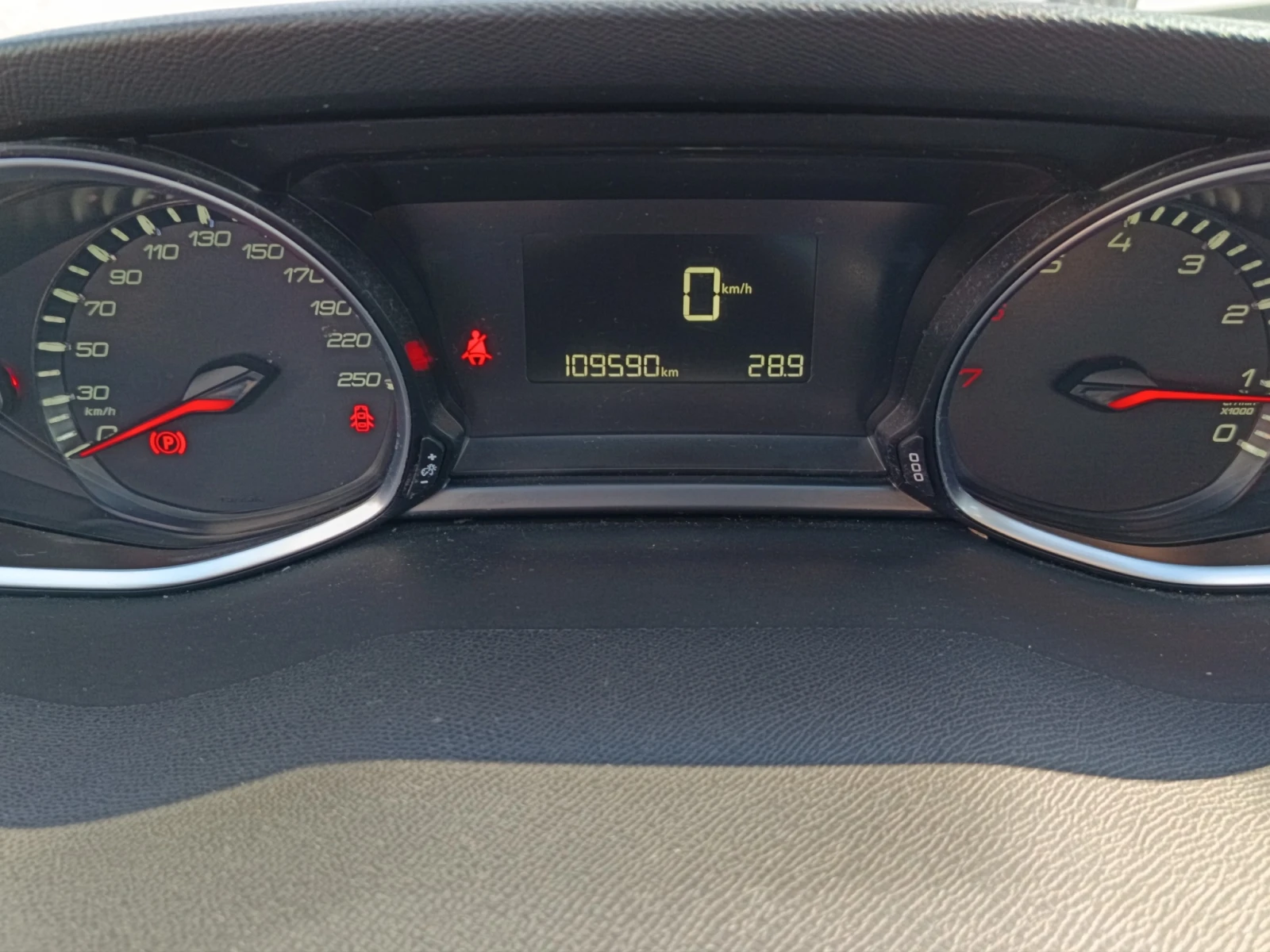 Peugeot 308 ACTIVE, снимка 10 - Автомобили и джипове - 53769862