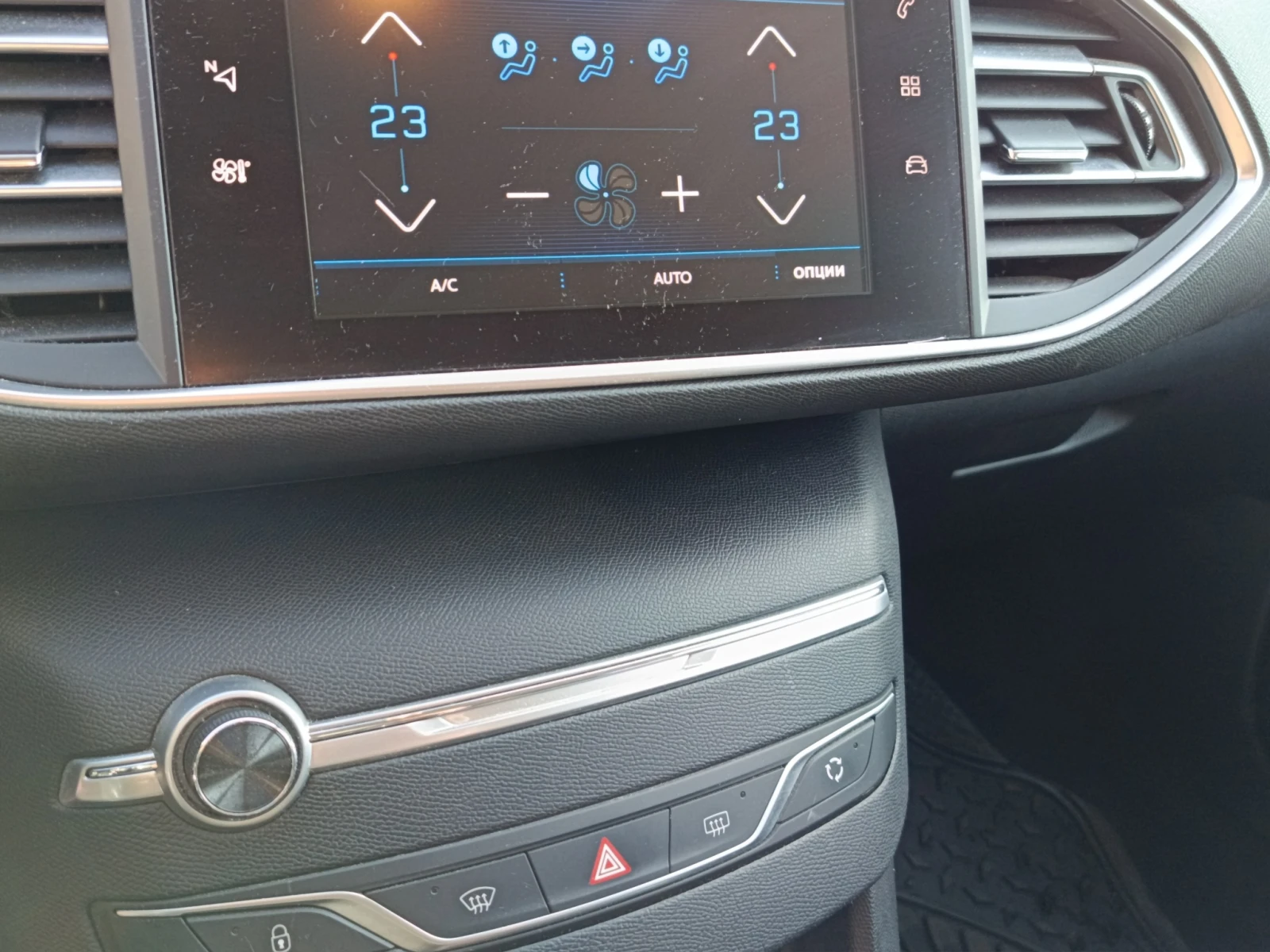 Peugeot 308 ACTIVE, снимка 11 - Автомобили и джипове - 53769862