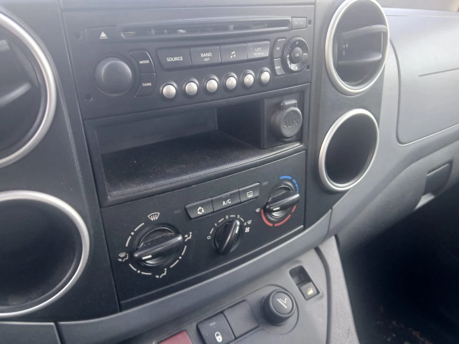 Citroen Berlingo, снимка 9 - Автомобили и джипове - 53863043