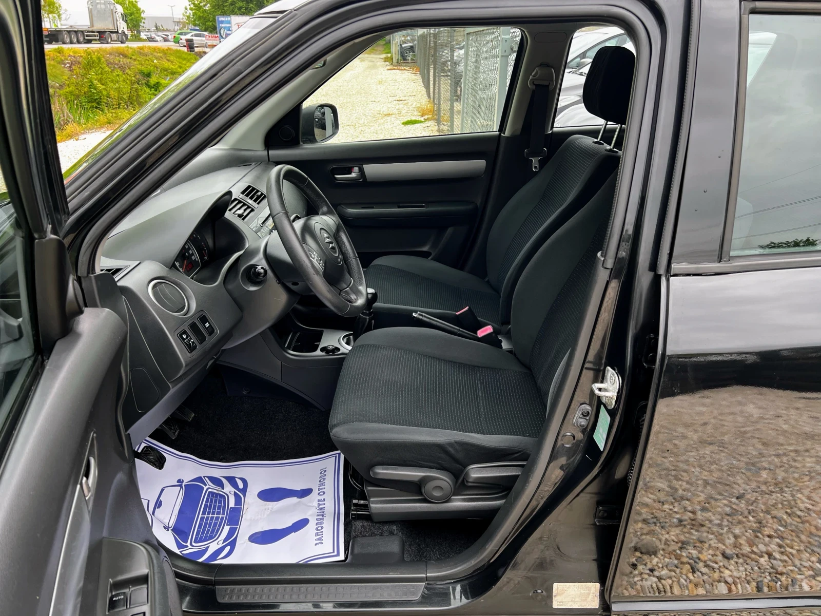 Suzuki Swift 1.3i 151000km. SWISS EDITION, снимка 10 - Автомобили и джипове - 54363902