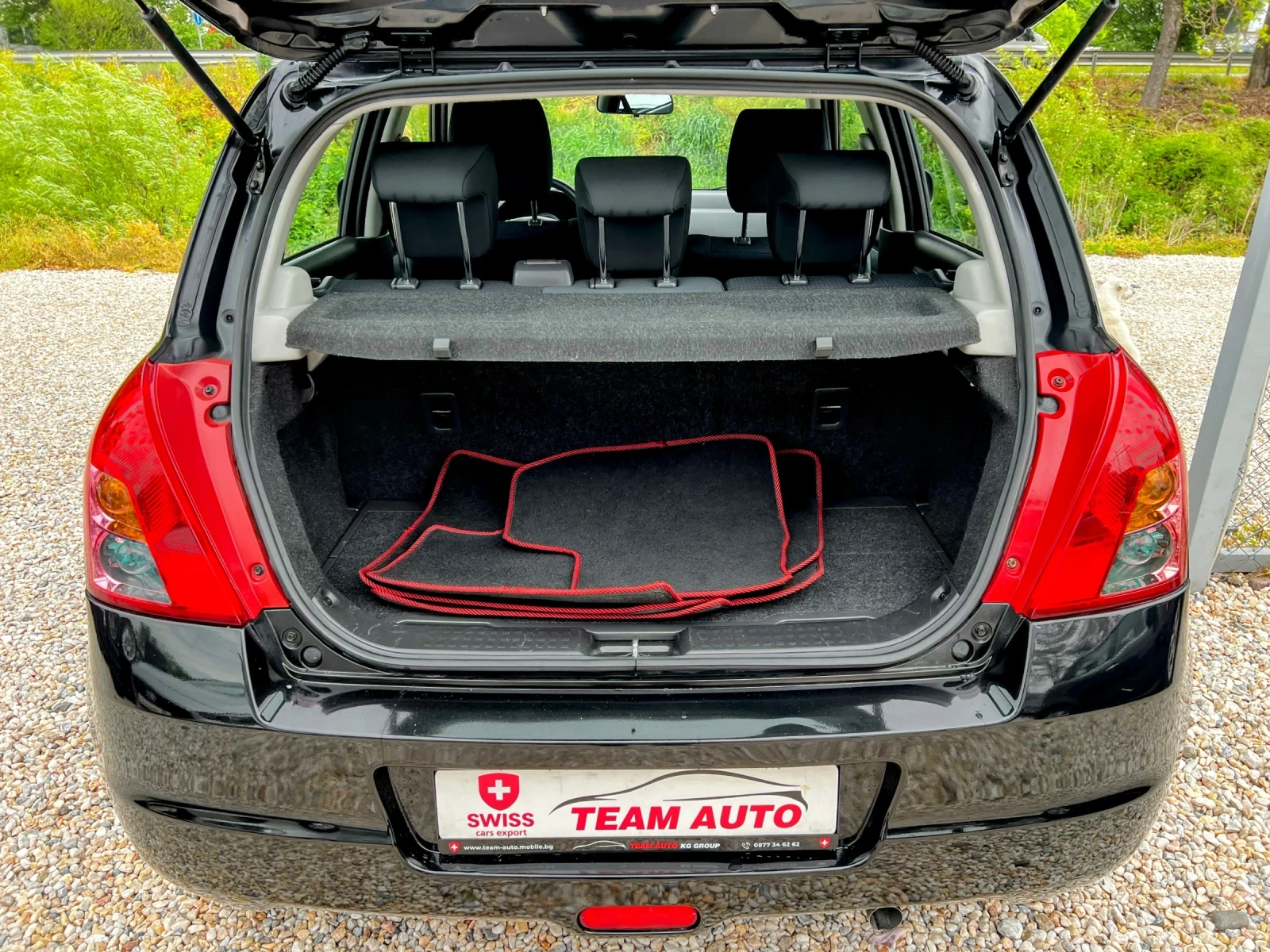 Suzuki Swift 1.3i 151000km. SWISS EDITION, снимка 14 - Автомобили и джипове - 54363902