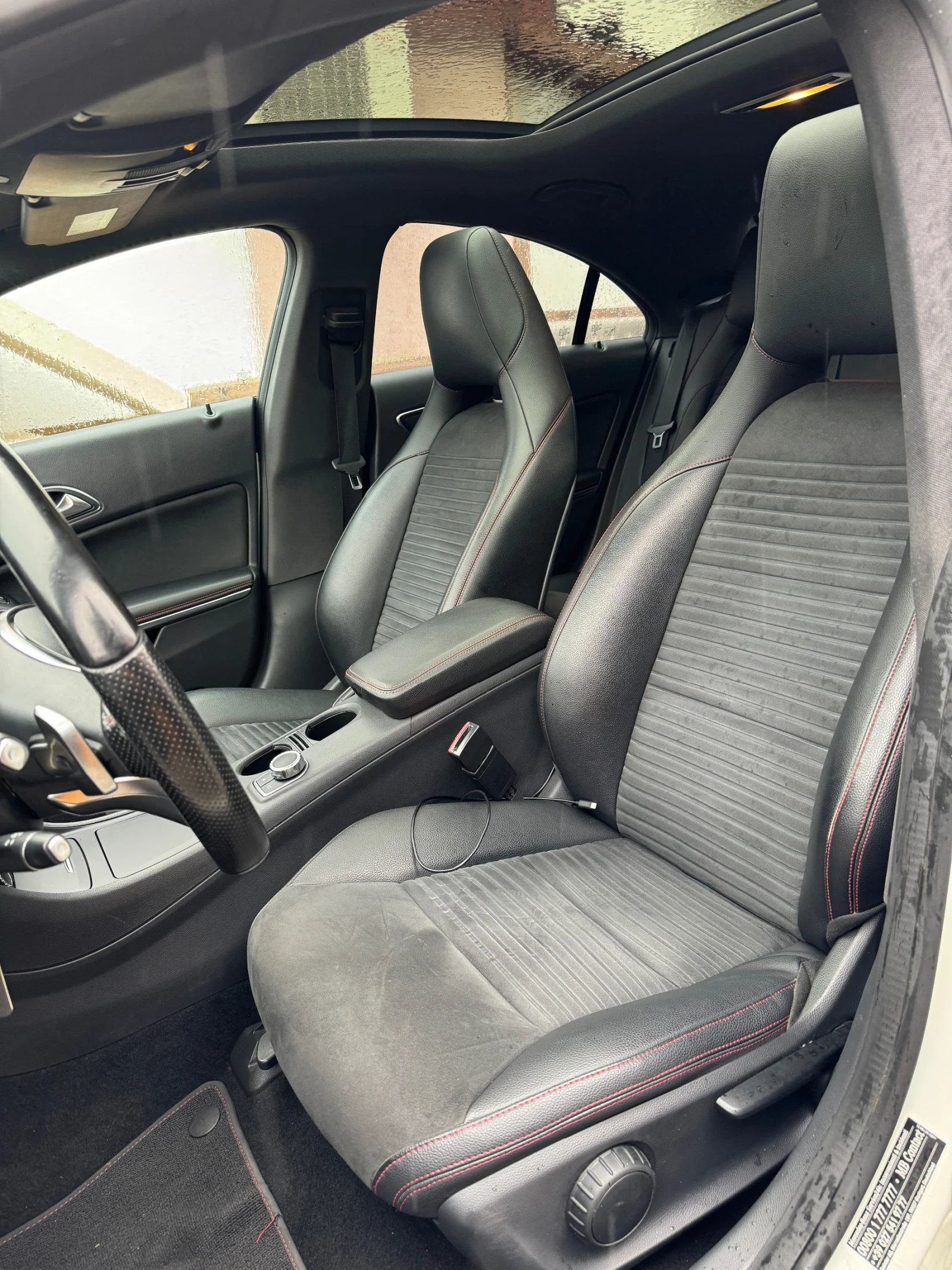 Mercedes-Benz CLA 220 4Matic, снимка 9 - Автомобили и джипове - 54379438