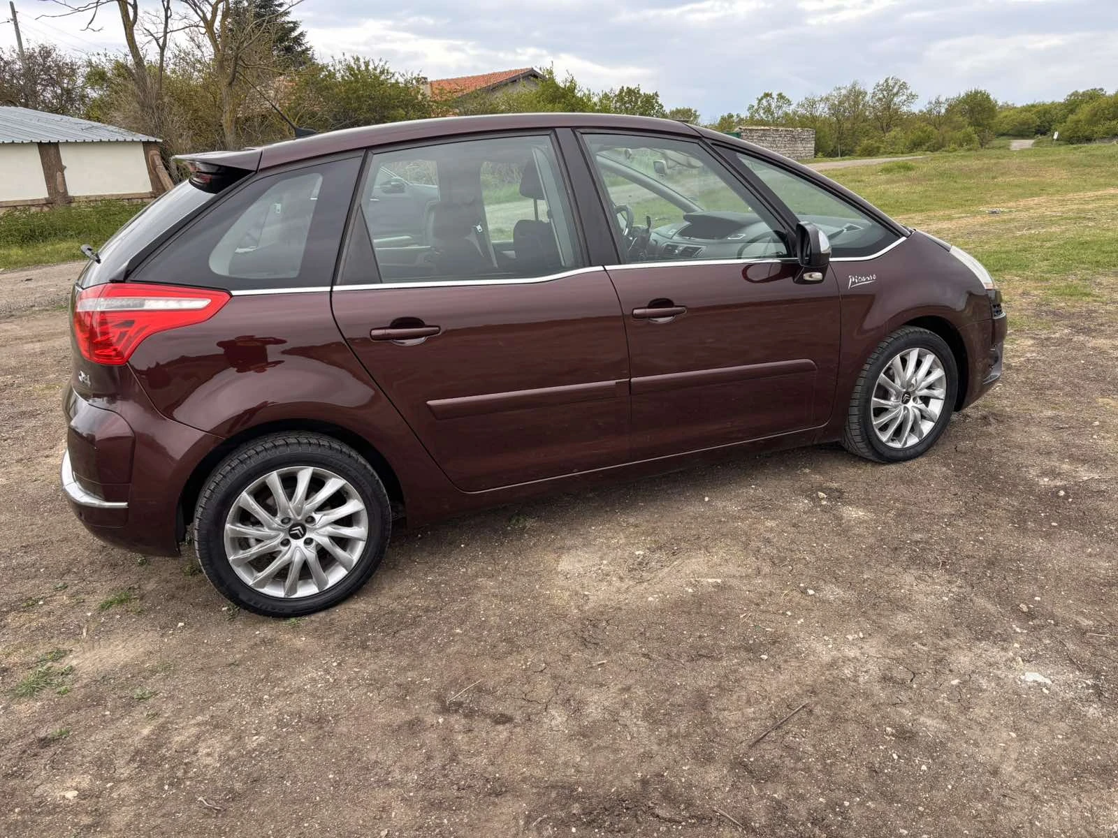 Citroen C4 Picasso, снимка 2 - Автомобили и джипове - 54487544