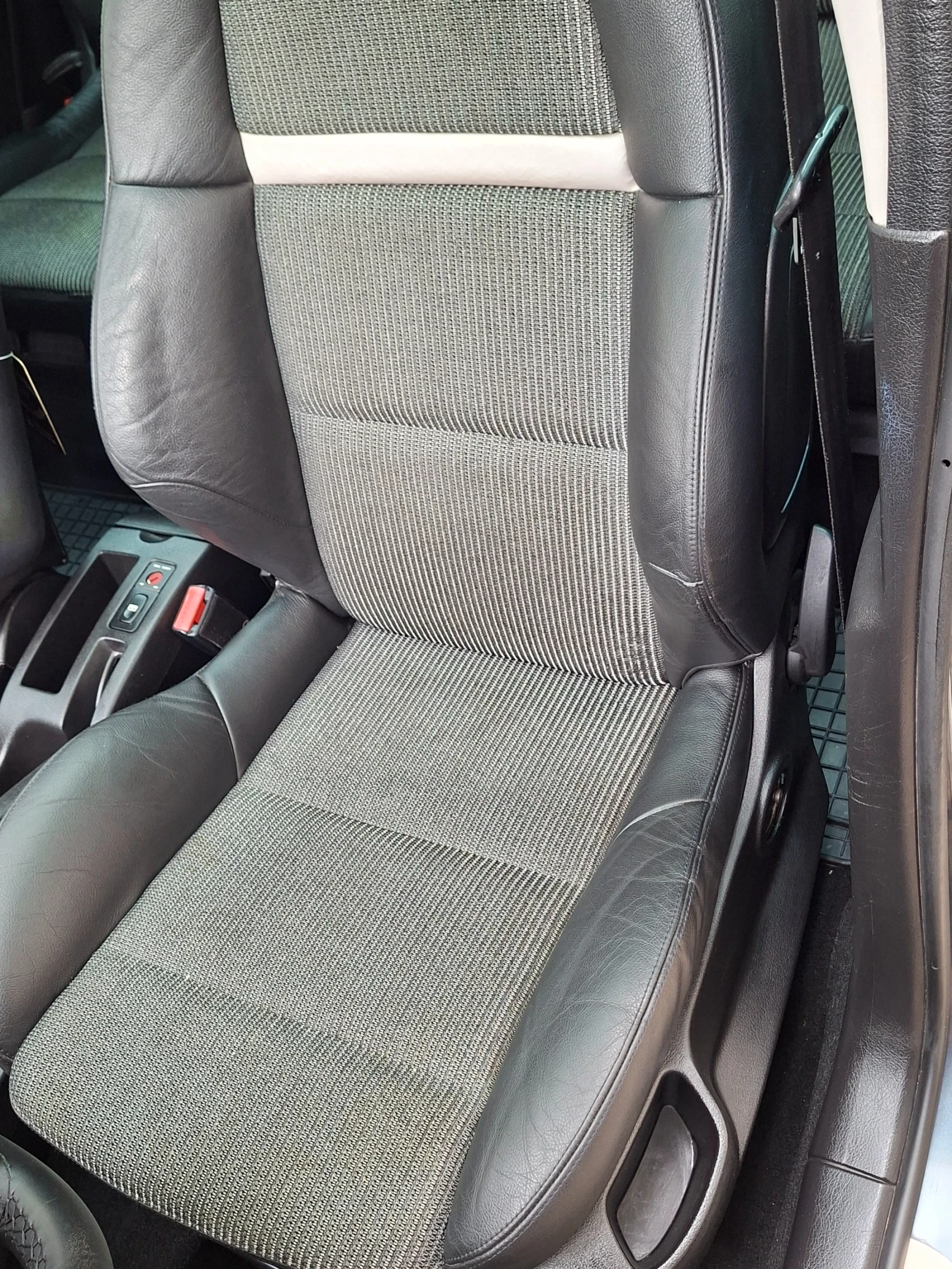 Peugeot 307 1.6 HDI Панорама , снимка 7 - Автомобили и джипове - 54920945