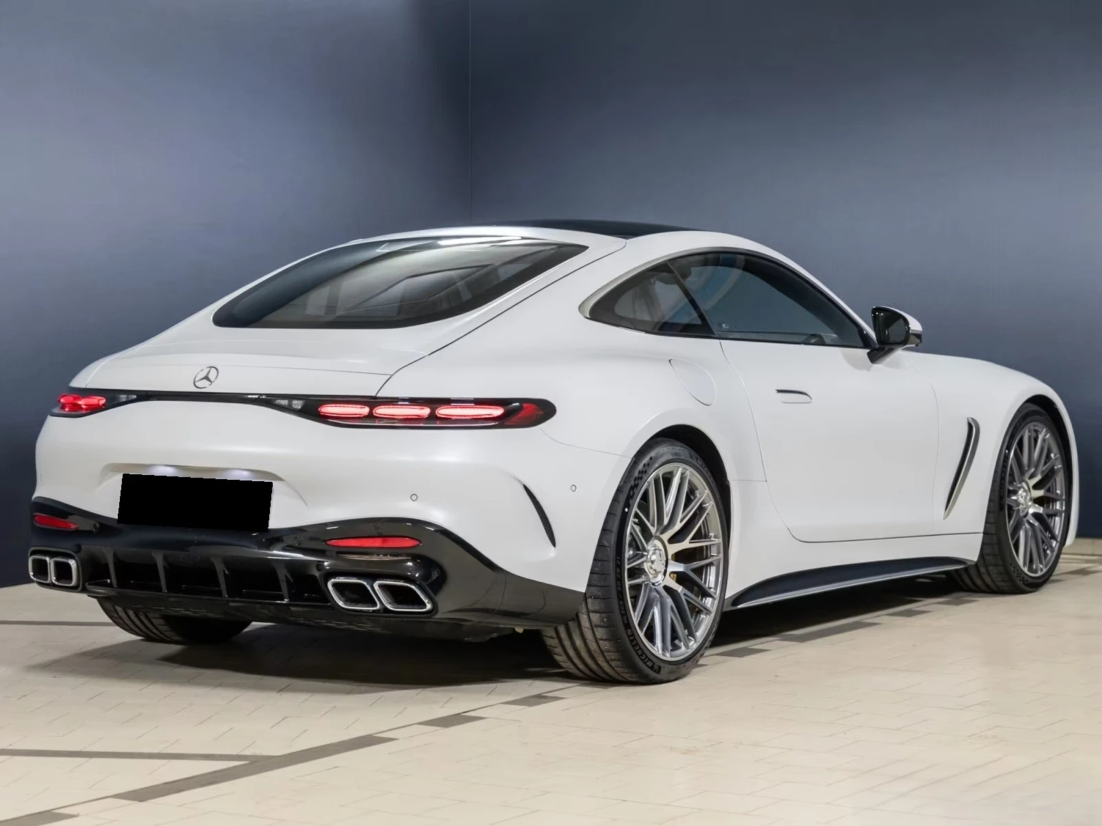 Mercedes-Benz AMG GT 63 / 4 MATIC / BURM / HUD / 360 / PANO / LIFT / , снимка 5 - Автомобили и джипове - 55098790