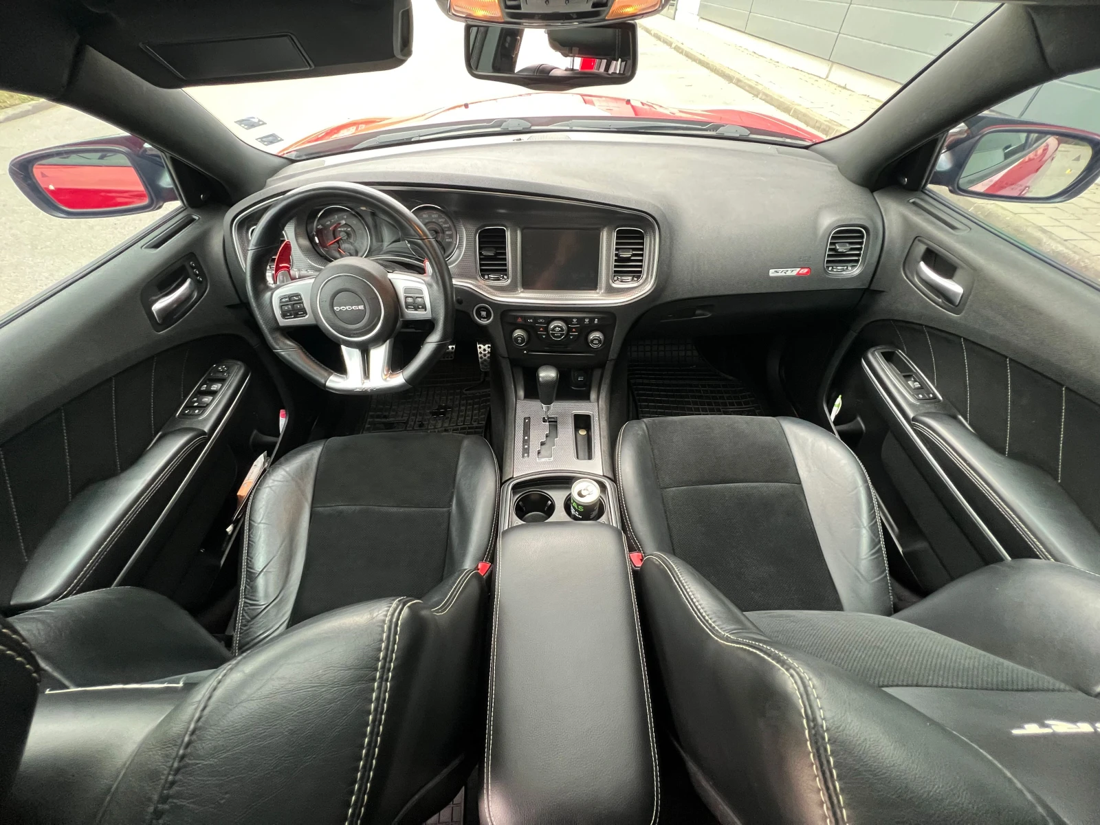 Dodge Charger 6.4 V8 HEMI SRT8, снимка 11 - Автомобили и джипове - 55330708