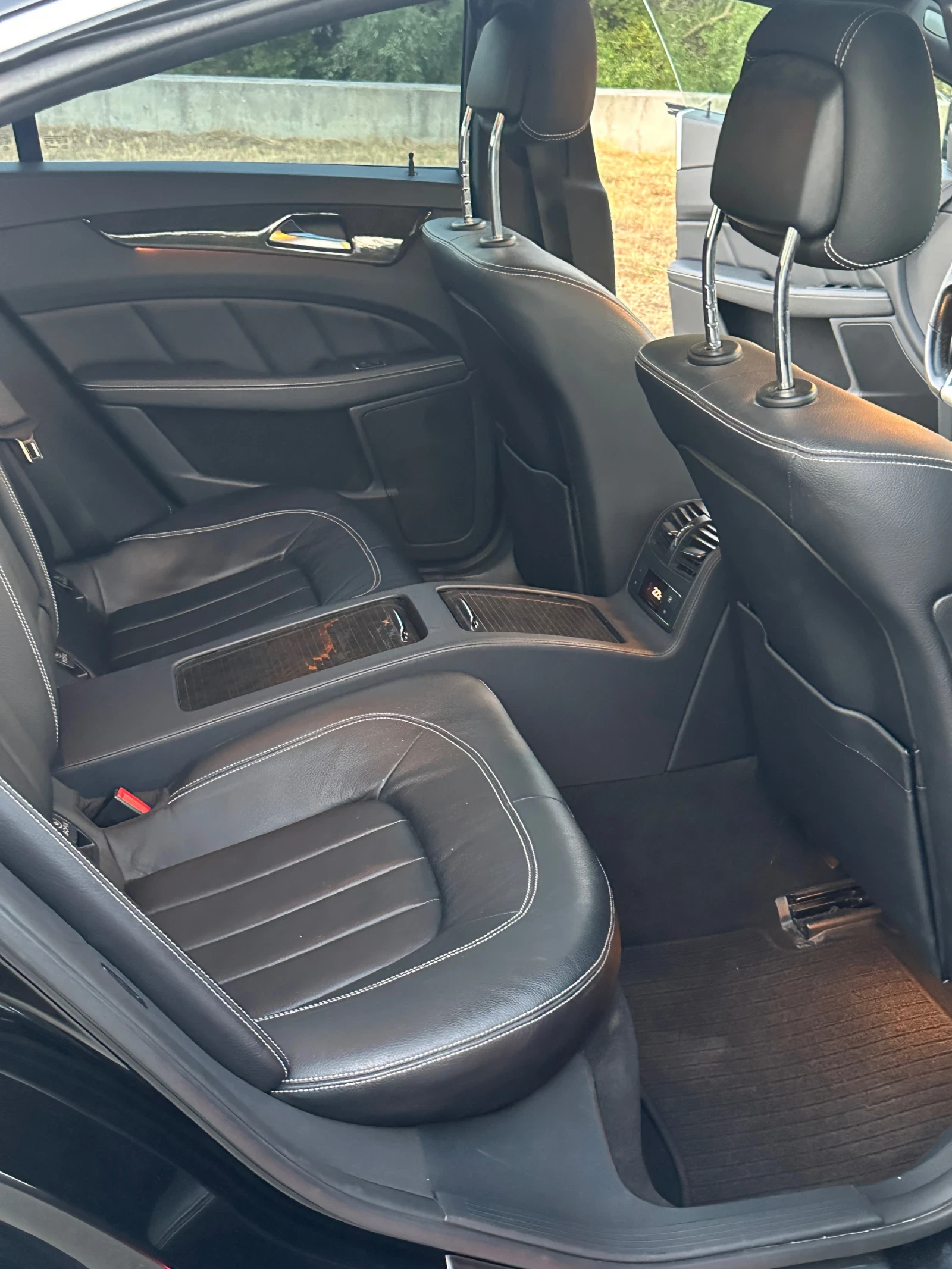 Mercedes-Benz CLS 550 4MATIC, снимка 16 - Автомобили и джипове - 55675216