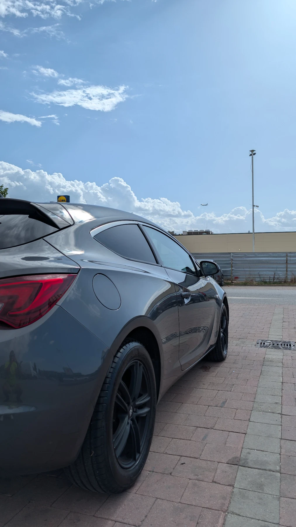 Opel Astra GTC, снимка 4 - Автомобили и джипове - 55905549