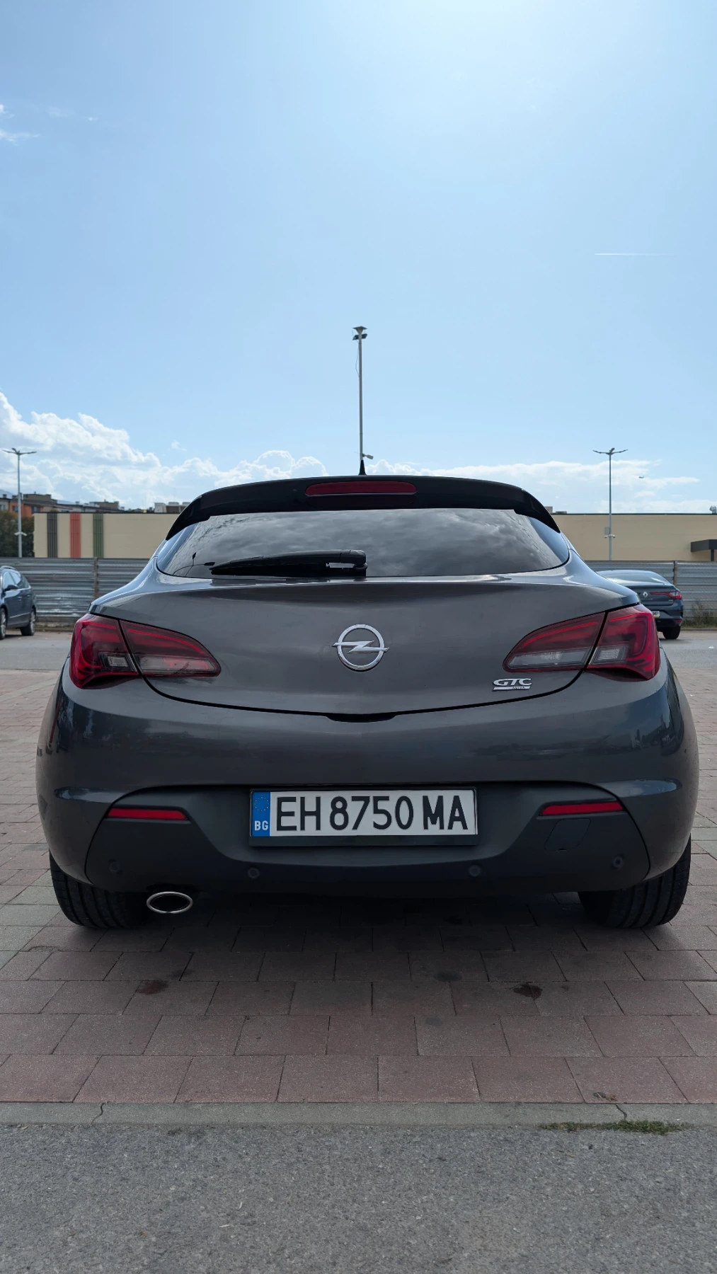 Opel Astra GTC, снимка 2 - Автомобили и джипове - 55905549
