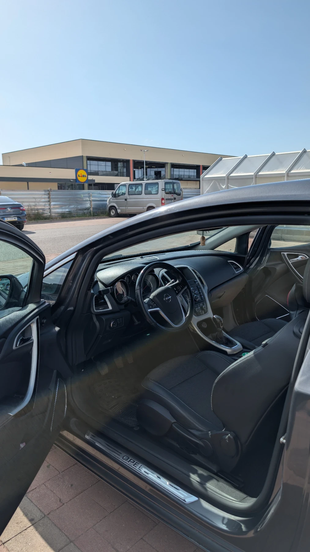 Opel Astra GTC, снимка 11 - Автомобили и джипове - 55905549