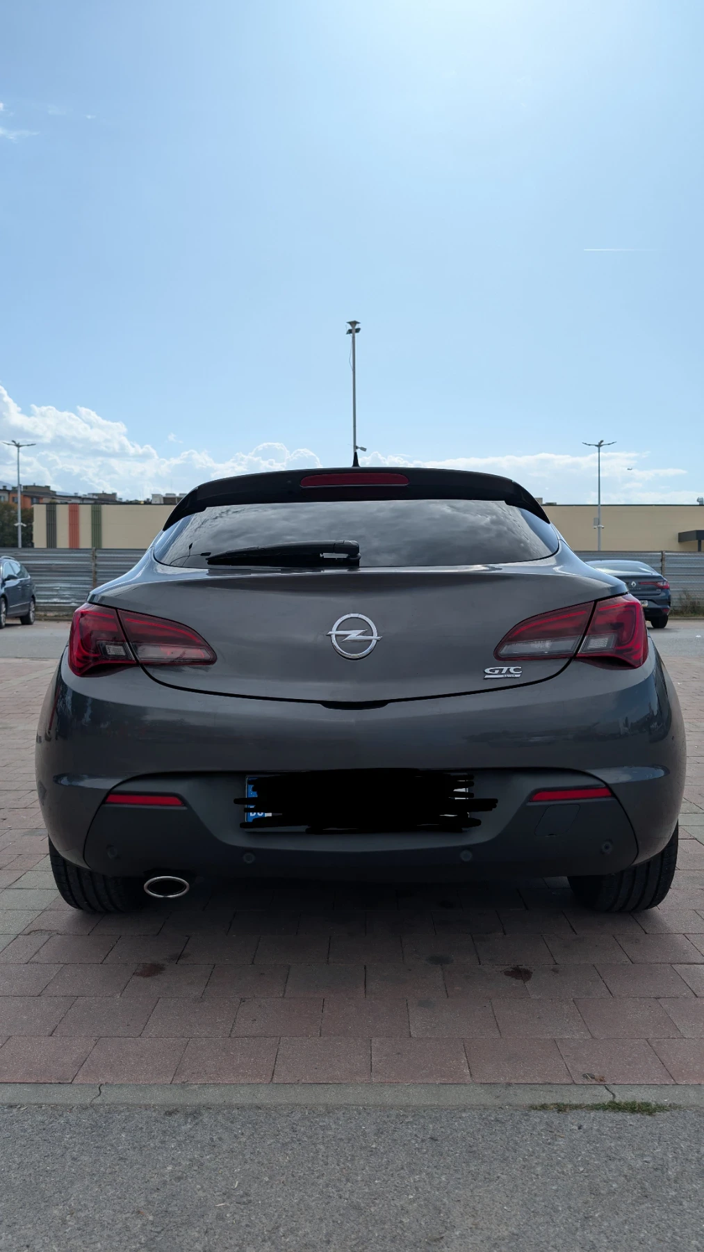 Opel Astra GTC, снимка 2 - Автомобили и джипове - 55905549