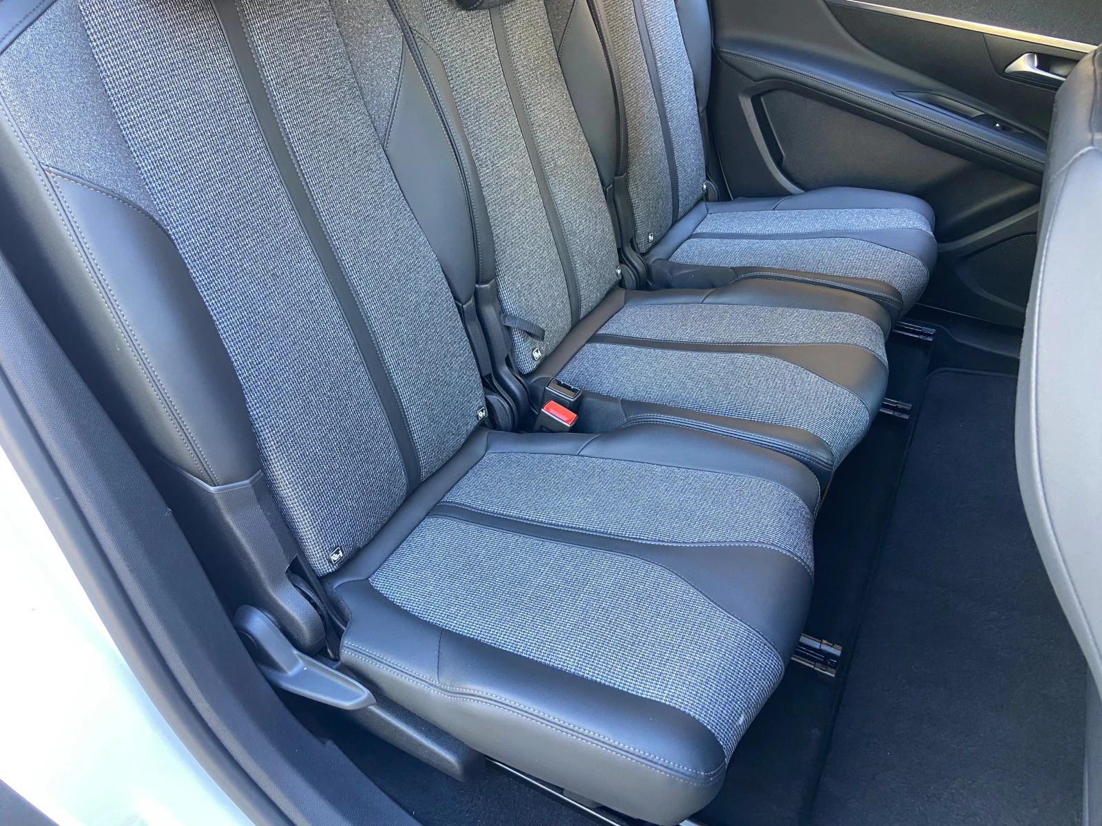 Peugeot 5008 Premium 6+ 1, снимка 16 - Автомобили и джипове - 55952591