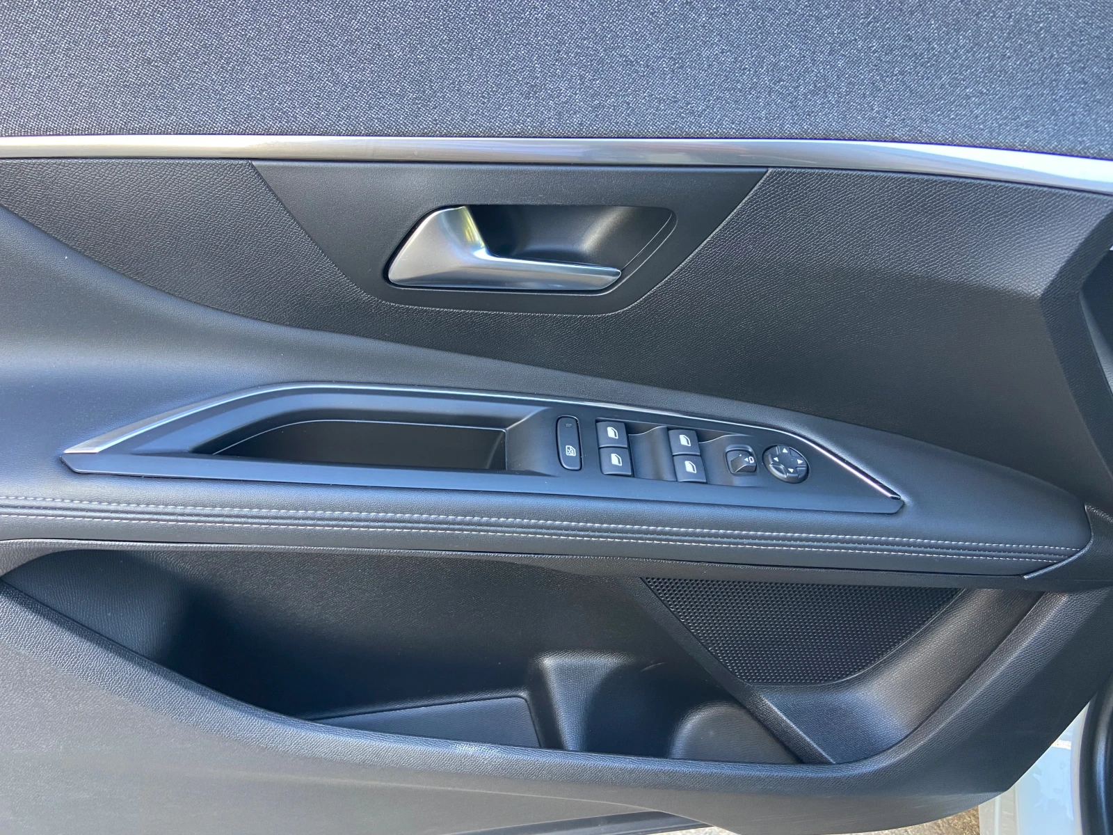 Peugeot 5008 Premium 6+ 1, снимка 7 - Автомобили и джипове - 55952591