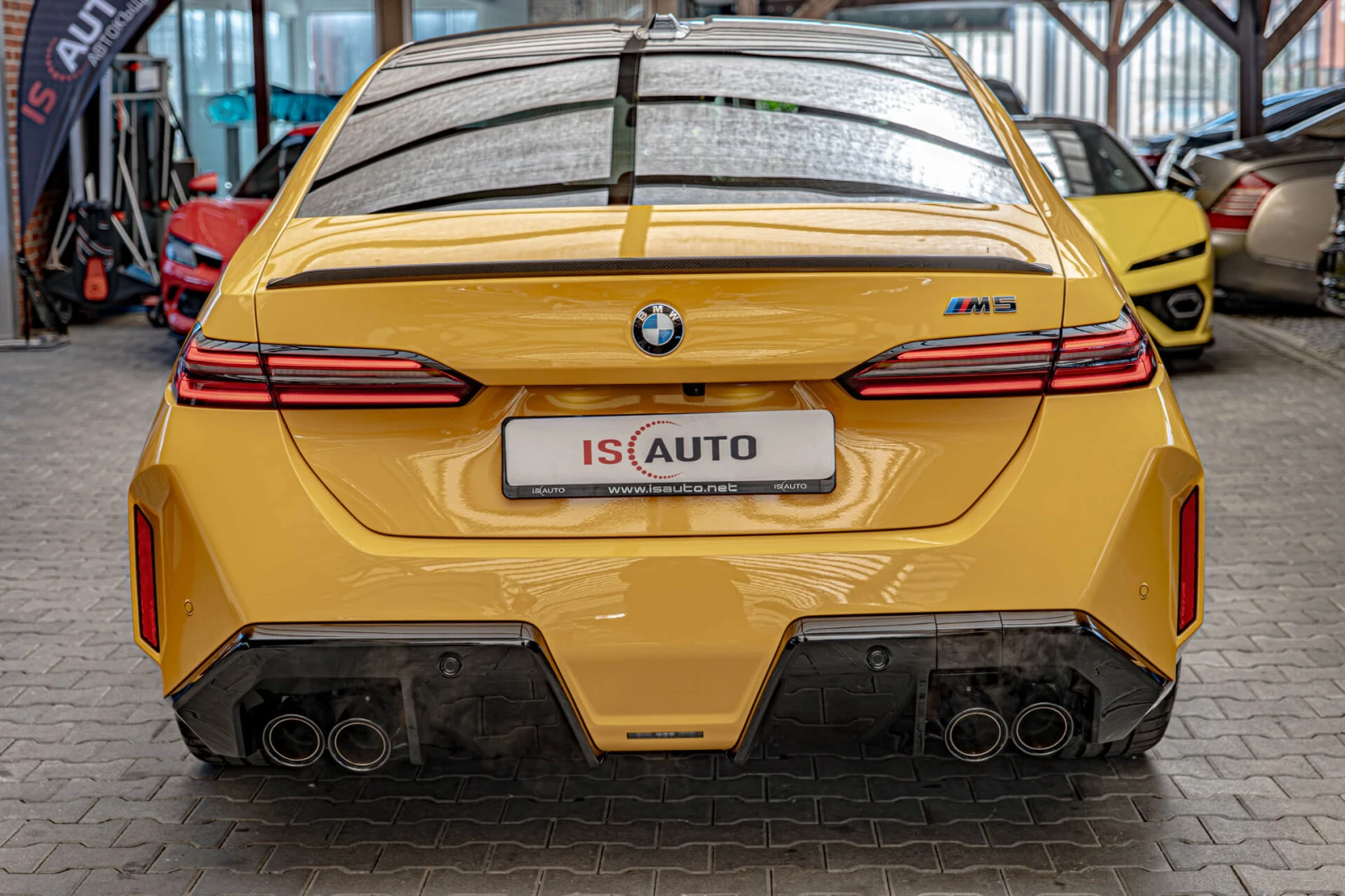 BMW M5 4.4 Plug-in Hybrid/Bower/HuD/Обдухване/Керамика/Ка, снимка 4 - Автомобили и джипове - 55979643