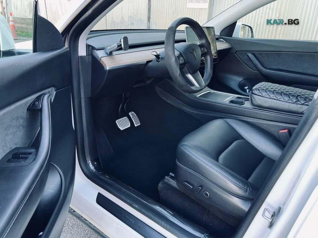 Tesla Model Y Standard Range* , снимка 17 - Автомобили и джипове - 56017307