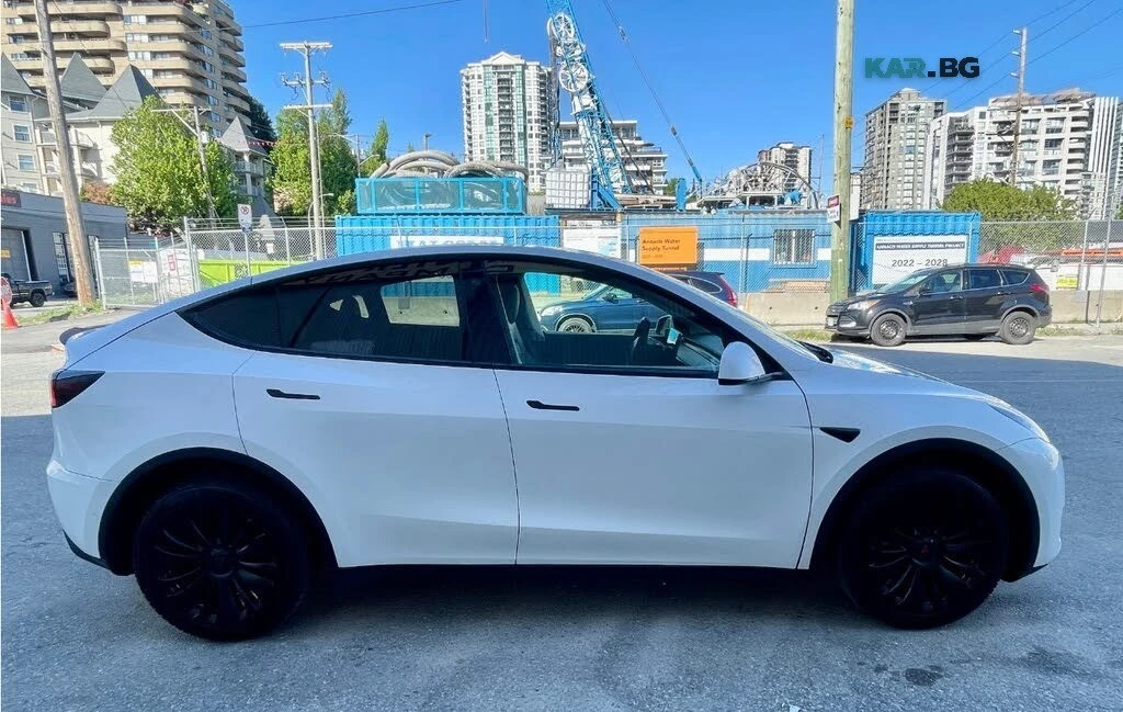 Tesla Model Y Standard Range* , снимка 15 - Автомобили и джипове - 56017307