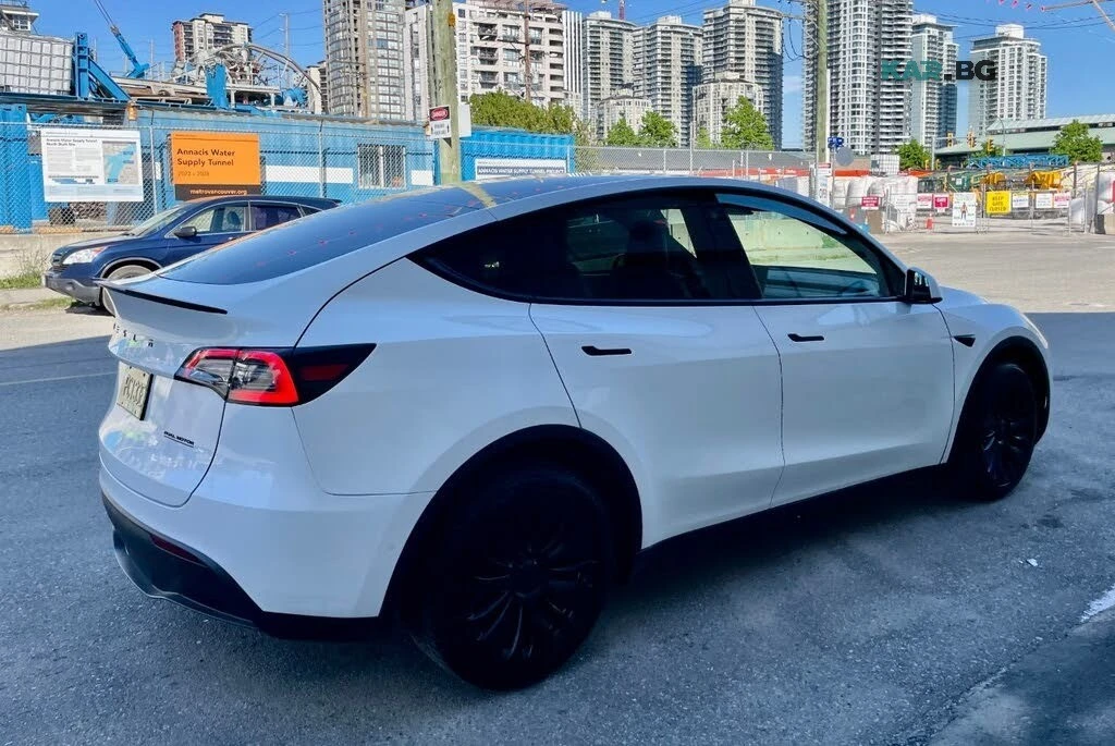 Tesla Model Y Standard Range* , снимка 14 - Автомобили и джипове - 56017307