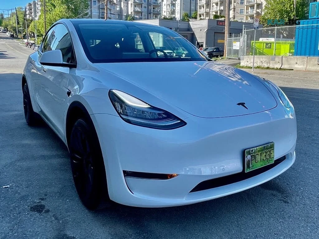 Tesla Model Y Standard Range* , снимка 3 - Автомобили и джипове - 56017307